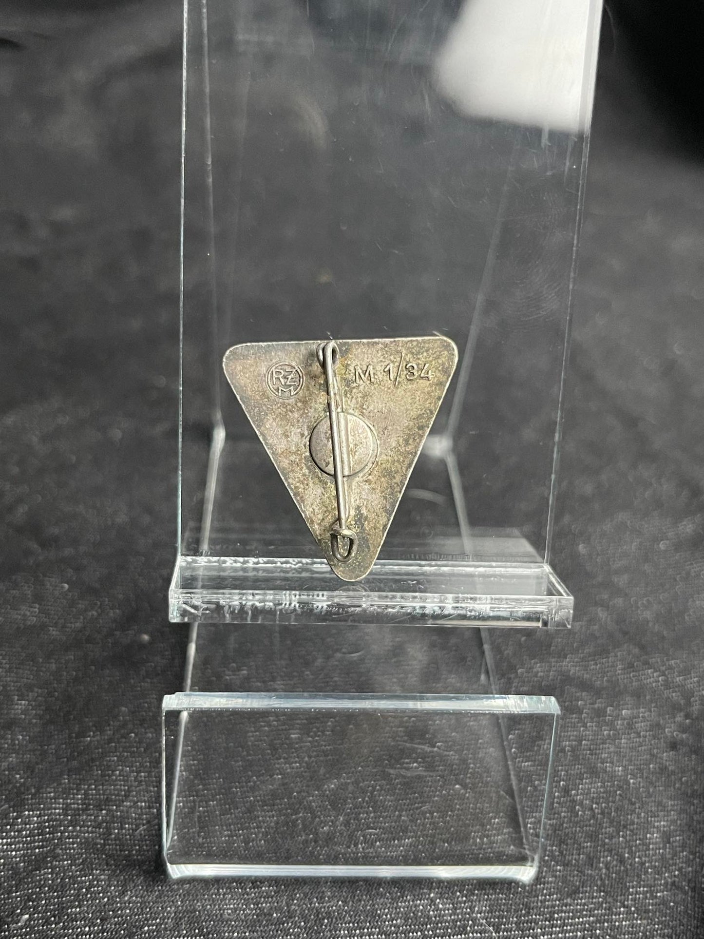 GERMAN WW2 "DEUTSCHES FRAUENWERK" BADGE BY KARL WURSTER