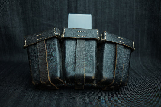 GERMAN LATE WW2 MAUSER K98 RIFLE AMMO POUCH RBNR MARKED