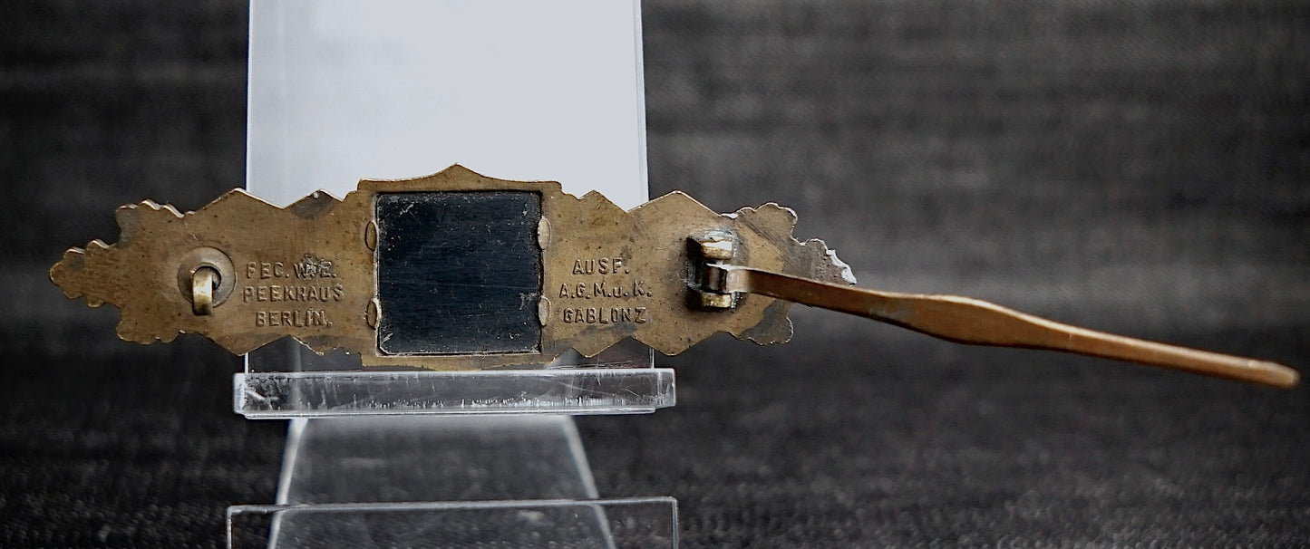 GERMAN WW2 EARLY CLOSE COMBAT CLASP “NAHKAMPFSPANGE” IN BRONZE BY A.G.M.u.K. GABLONZ