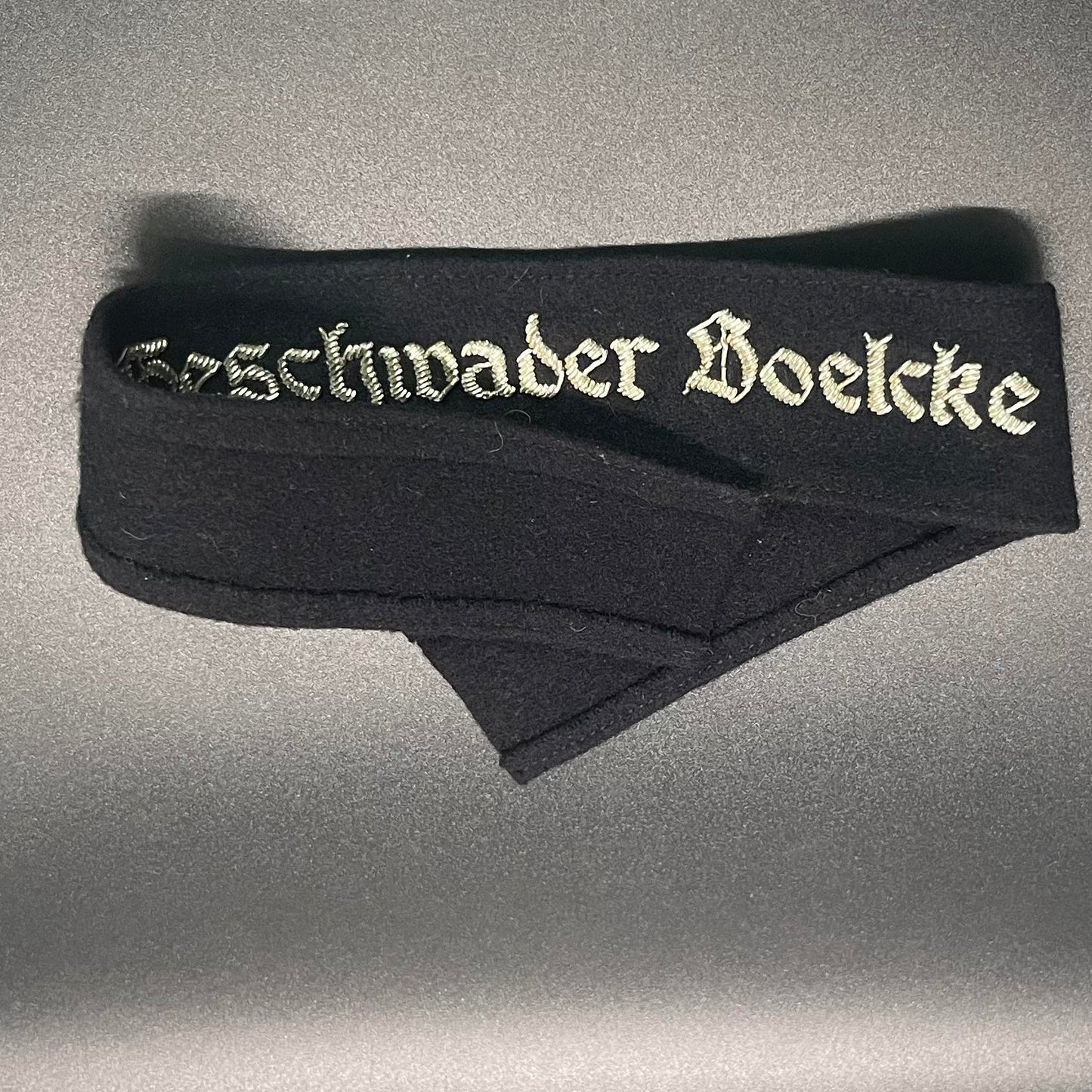 GERMAN WW2 LUFTWAFFE OFFICER 'GESHWADER BOELCKE' SILVER BULLION CUFFTITLE