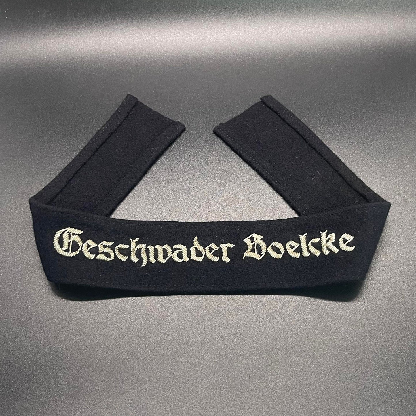 GERMAN WW2 LUFTWAFFE OFFICER 'GESHWADER BOELCKE' SILVER BULLION CUFFTITLE