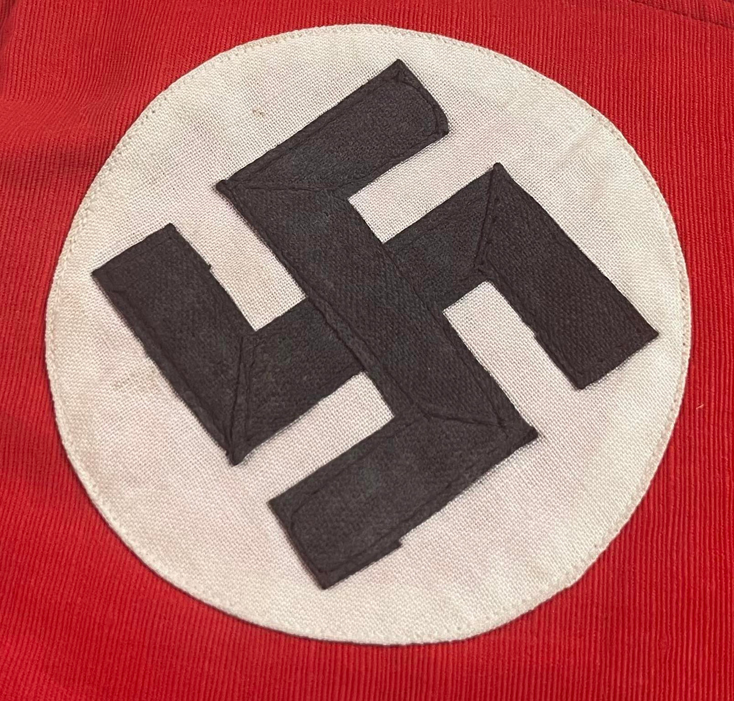 GERMAN WW2 NSDAP DOUBLE SIDED CAR PENNANT WITH ORIGINAL METAL CLIP & ROPE