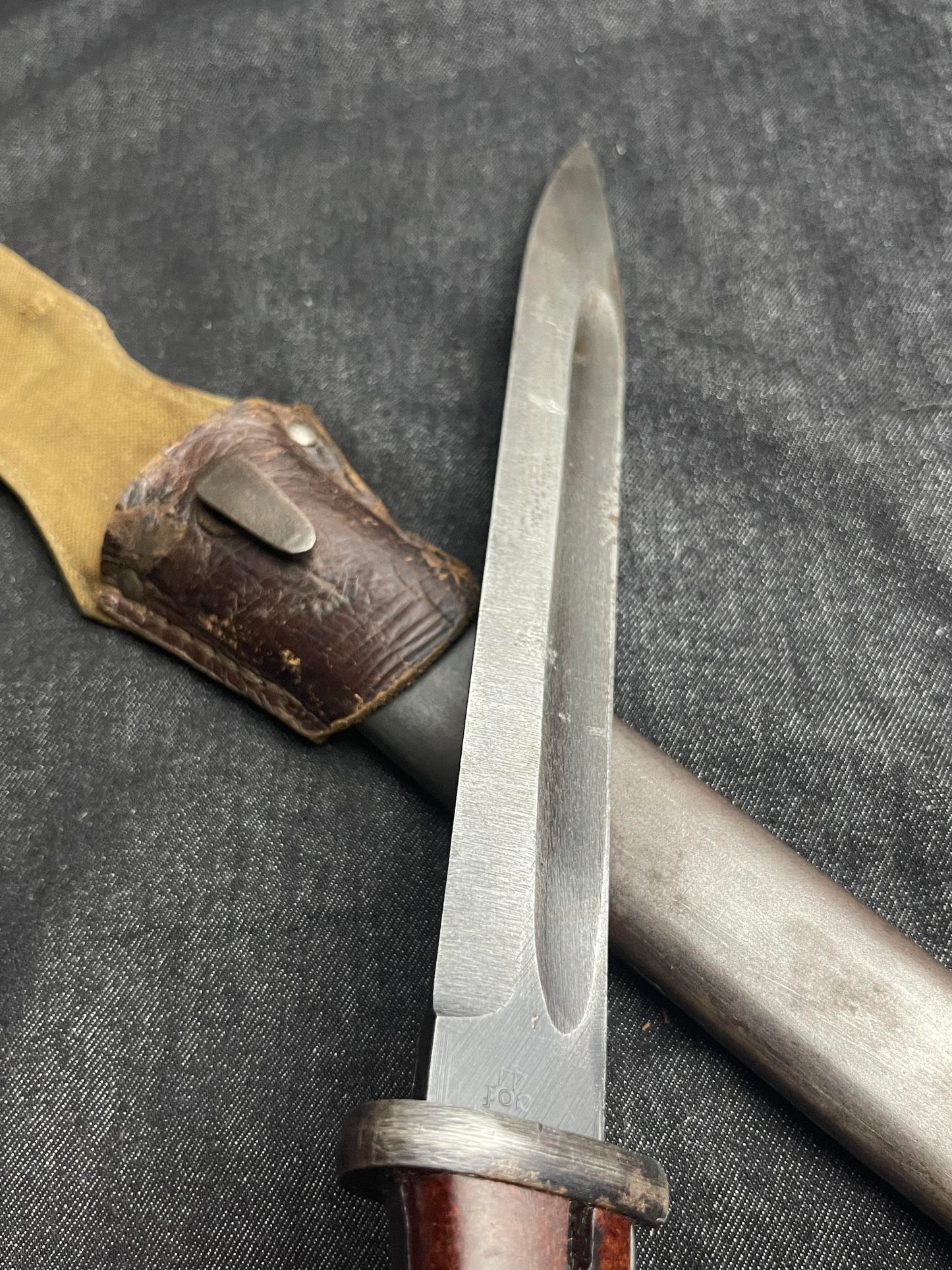 GERMAN WW2 WEHRMACHT LATE 1944 CARL EICKHORN S84/98 3RD PATTERN COMBAT BAYONET DOUBLE DIGIT W/ 'BREAD BAG' FROG FACTORY MATCHED