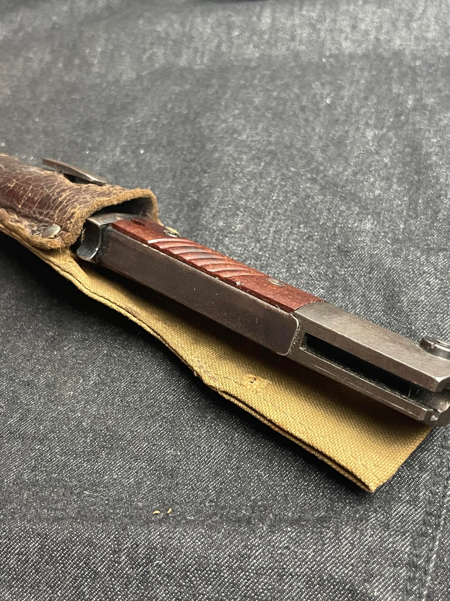 GERMAN WW2 WEHRMACHT LATE 1944 CARL EICKHORN S84/98 3RD PATTERN COMBAT BAYONET DOUBLE DIGIT W/ 'BREAD BAG' FROG FACTORY MATCHED