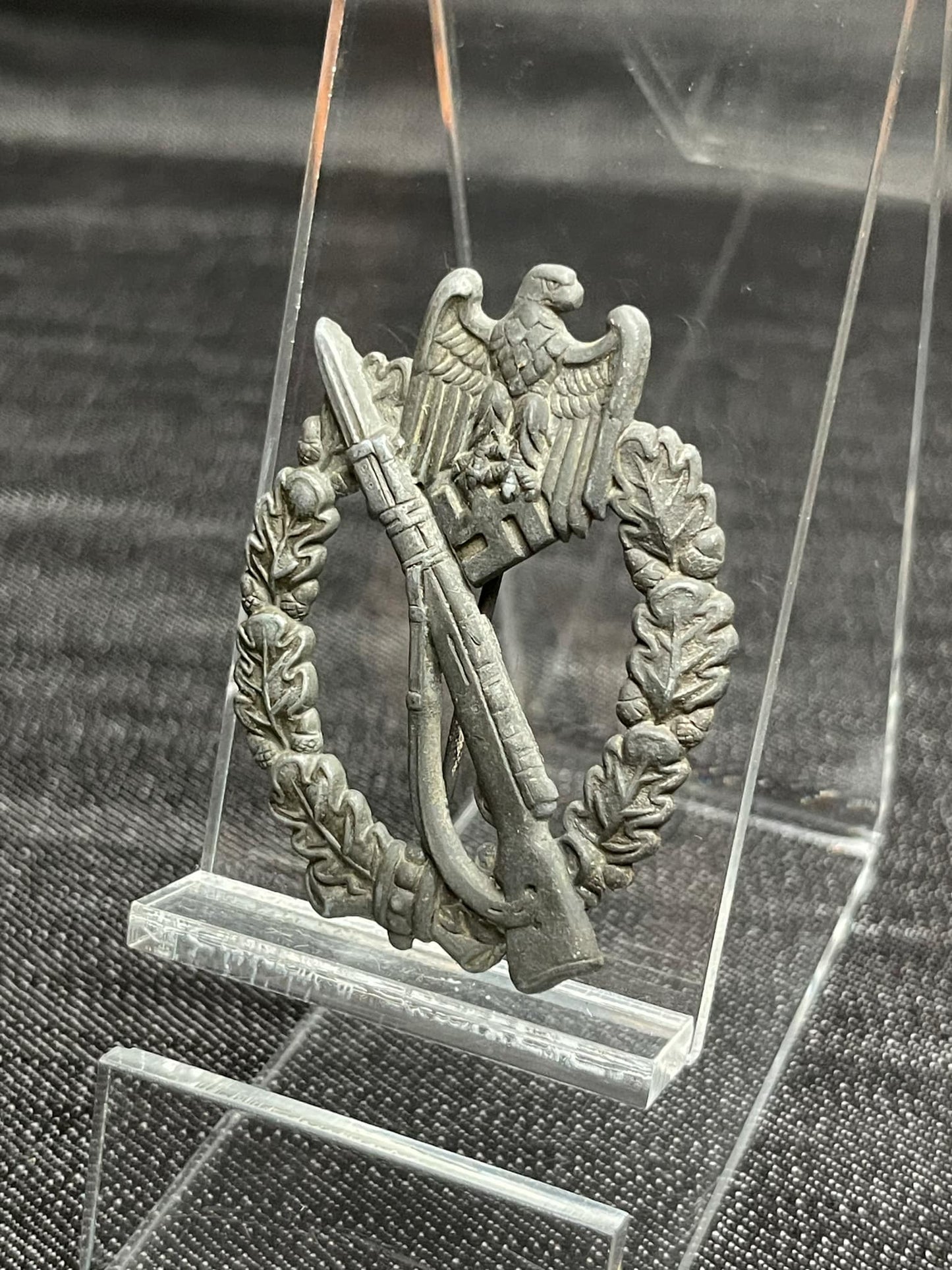 GERMAN WW2 INFANTRY ASSAULT BADGE LATE WAR SCHICKLE/MEYER HOLLOW TYPE
