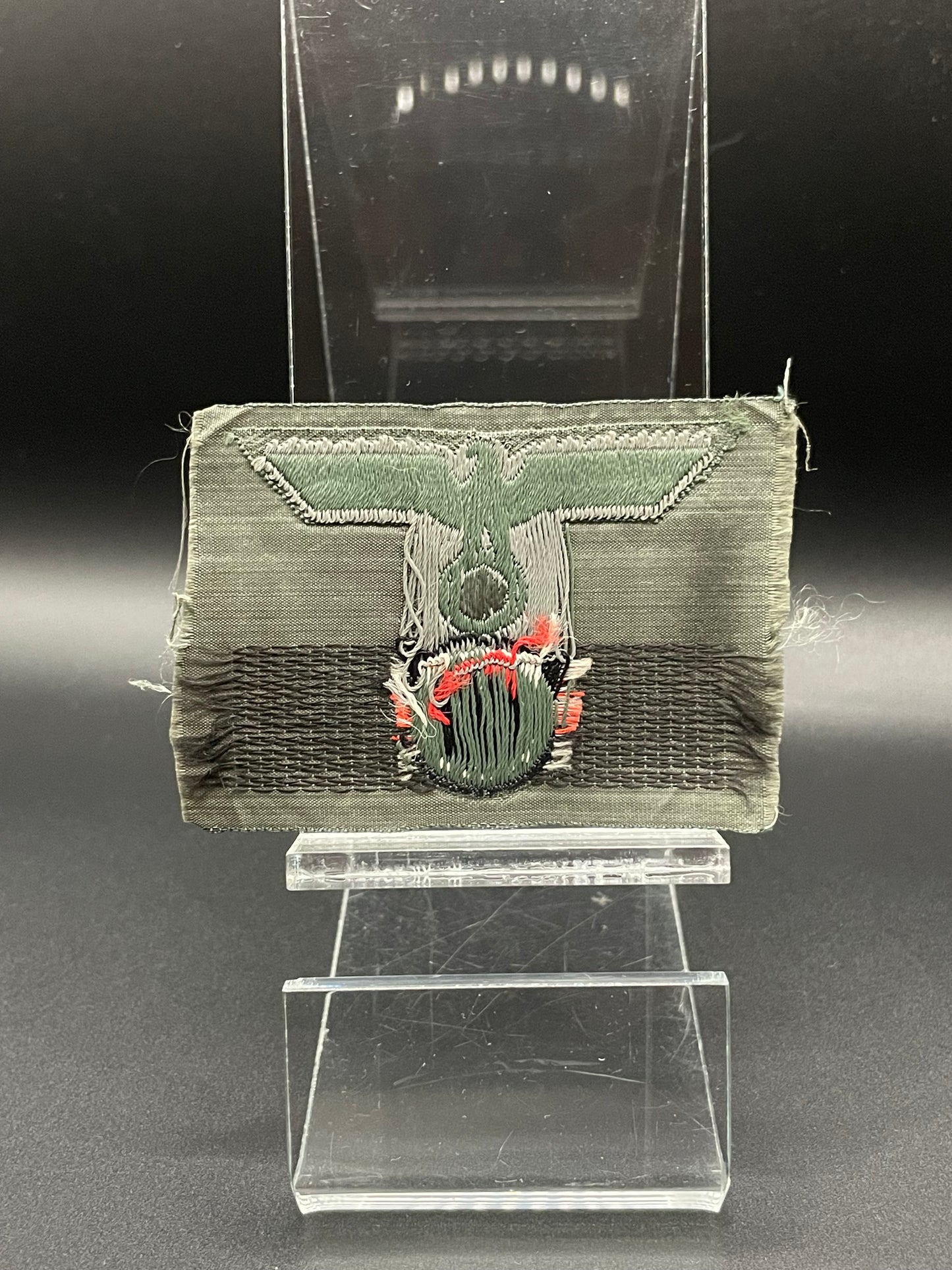 GERMAN WW2 HEER M40 TRAPEZOID “T” EAGLE CAP INSIGNIA IN BEVO UNISSUED