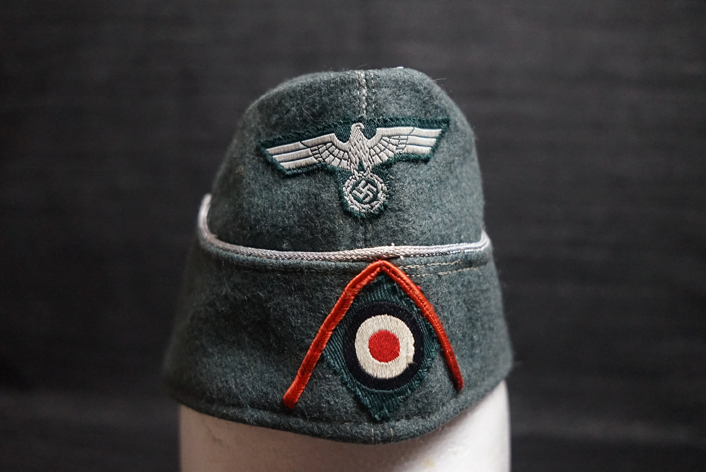 GERMAN WW2 HEER ARTILLERY OFFICER OVERSEAS CAP LARGE SIZE 62 & UNISSUED