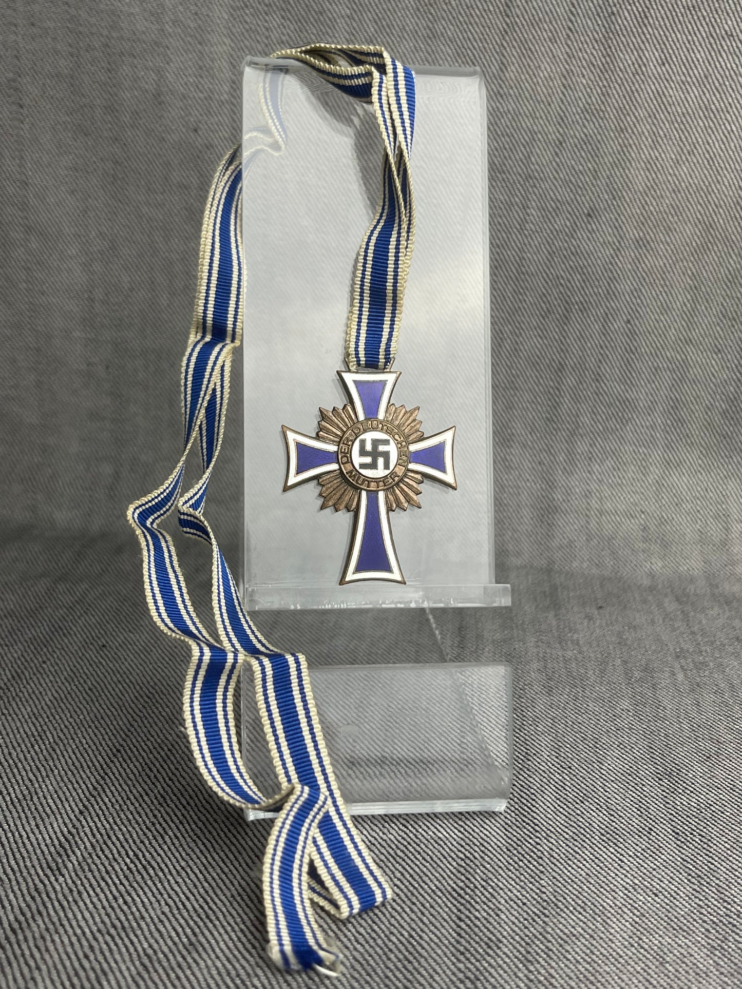 GERMAN WW2 1938 MOTHER CROSS MEDAL BRONZE GRADE W/ FULL RIBBON