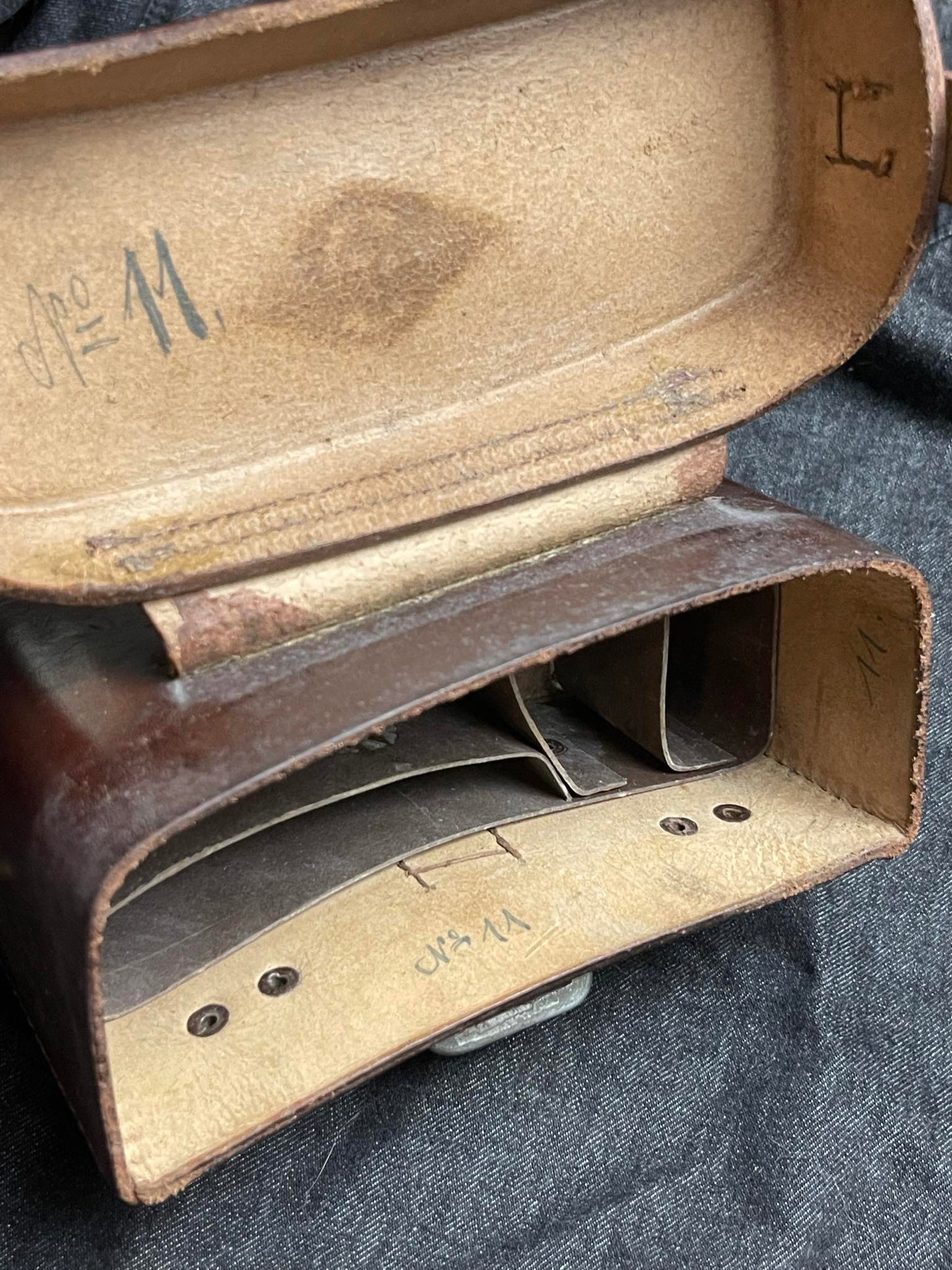GERMAN WW2 HITLER JUGEND MEDICAL POUCH W/ SUSPENDERS