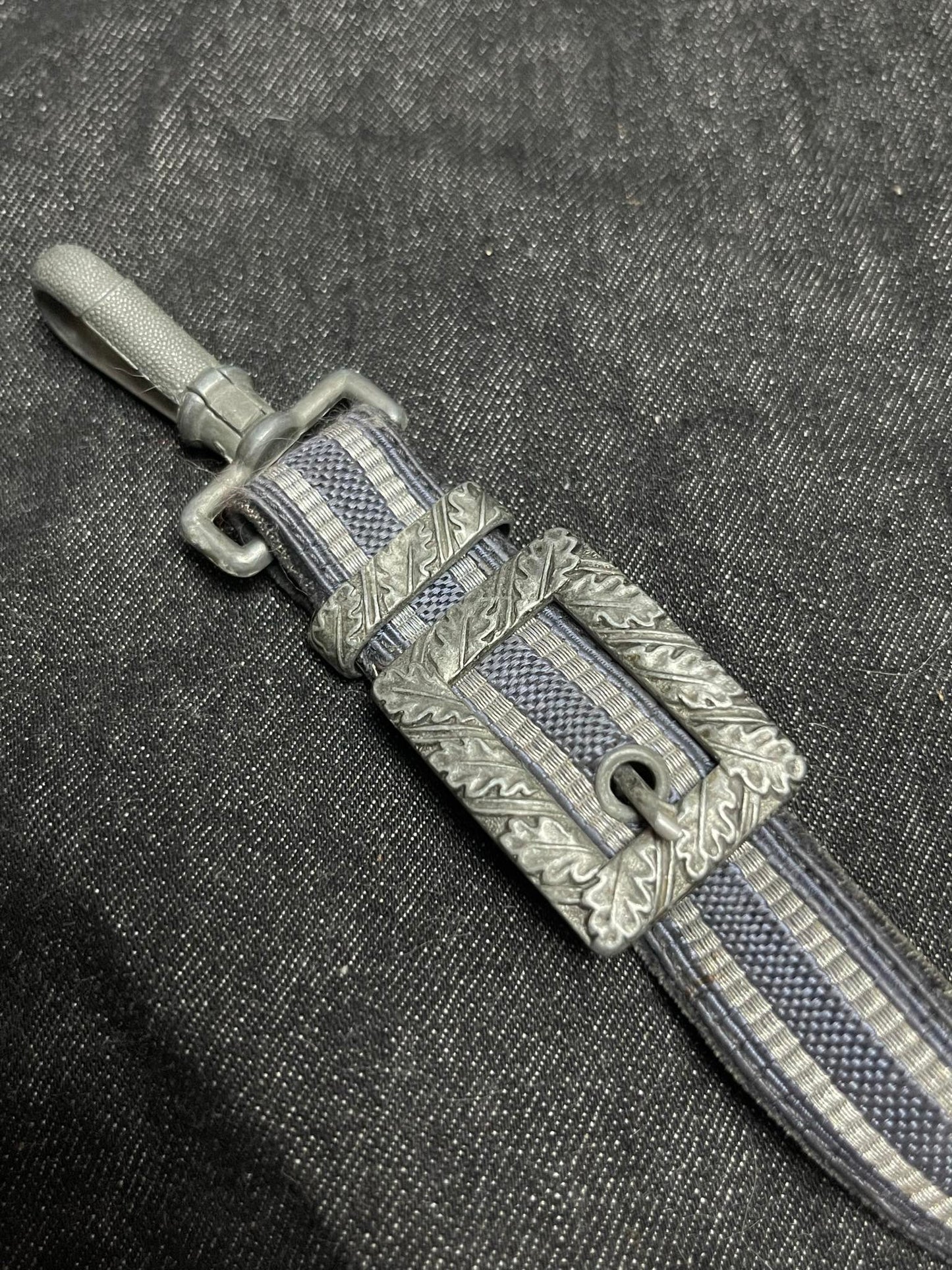 GERMAN WW2 LUFTWAFFE 2ND MODEL DAGGER HANGERS