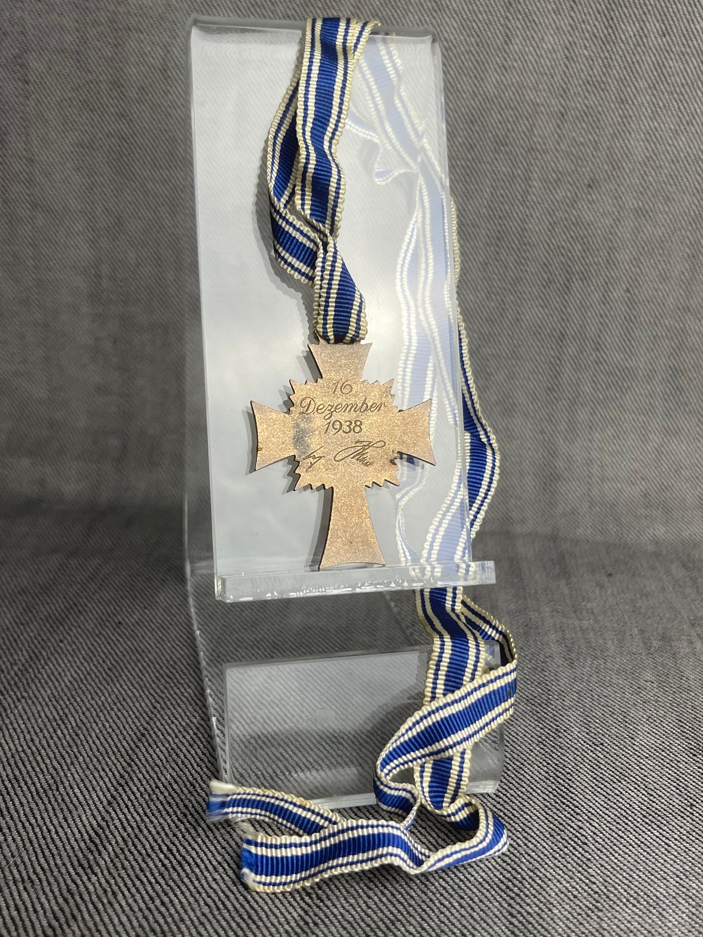 GERMAN WW2 1938 MOTHER CROSS MEDAL BRONZE GRADE W/ FULL RIBBON #2