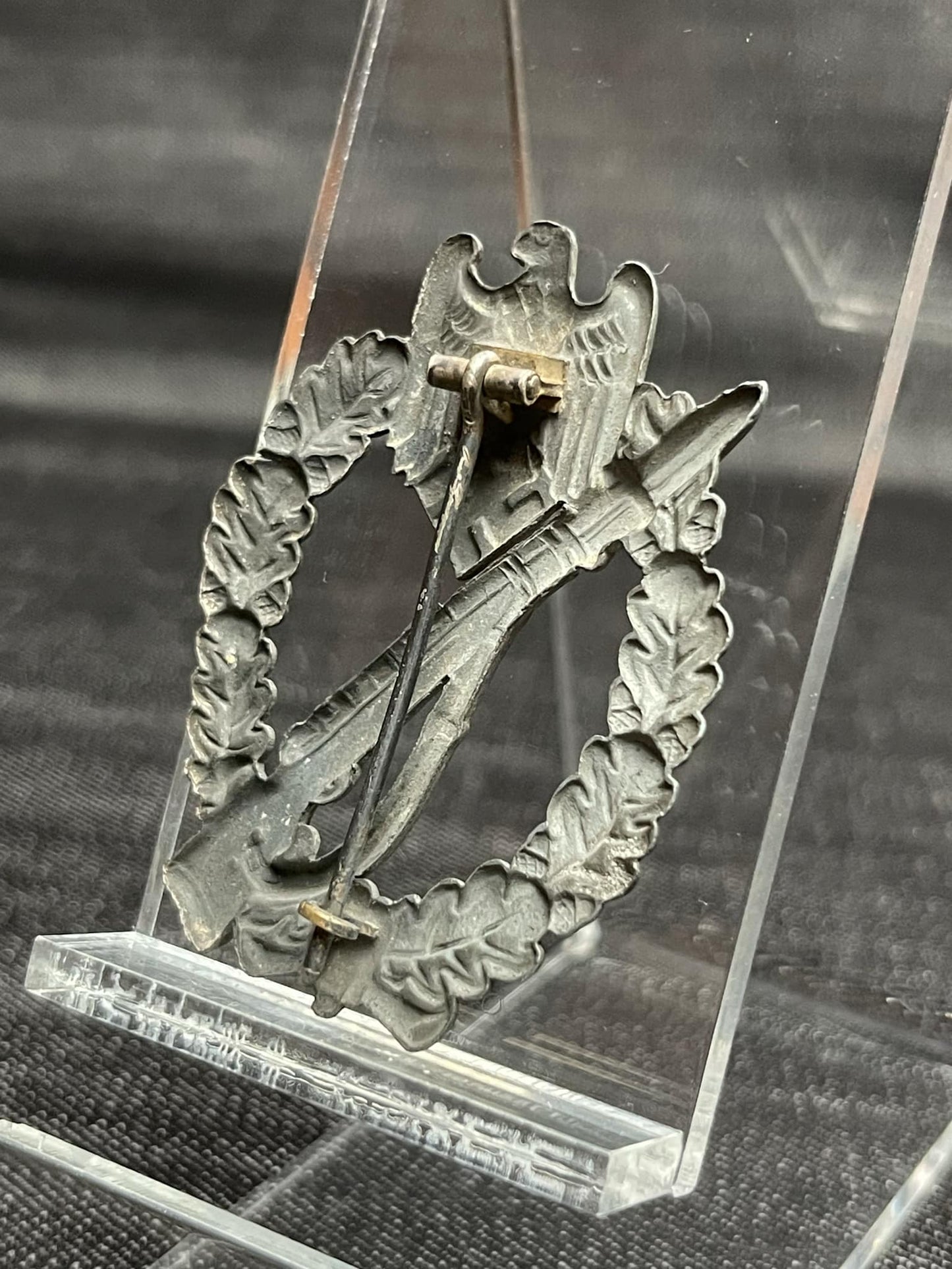 GERMAN WW2 INFANTRY ASSAULT BADGE LATE WAR SCHICKLE/MEYER HOLLOW TYPE