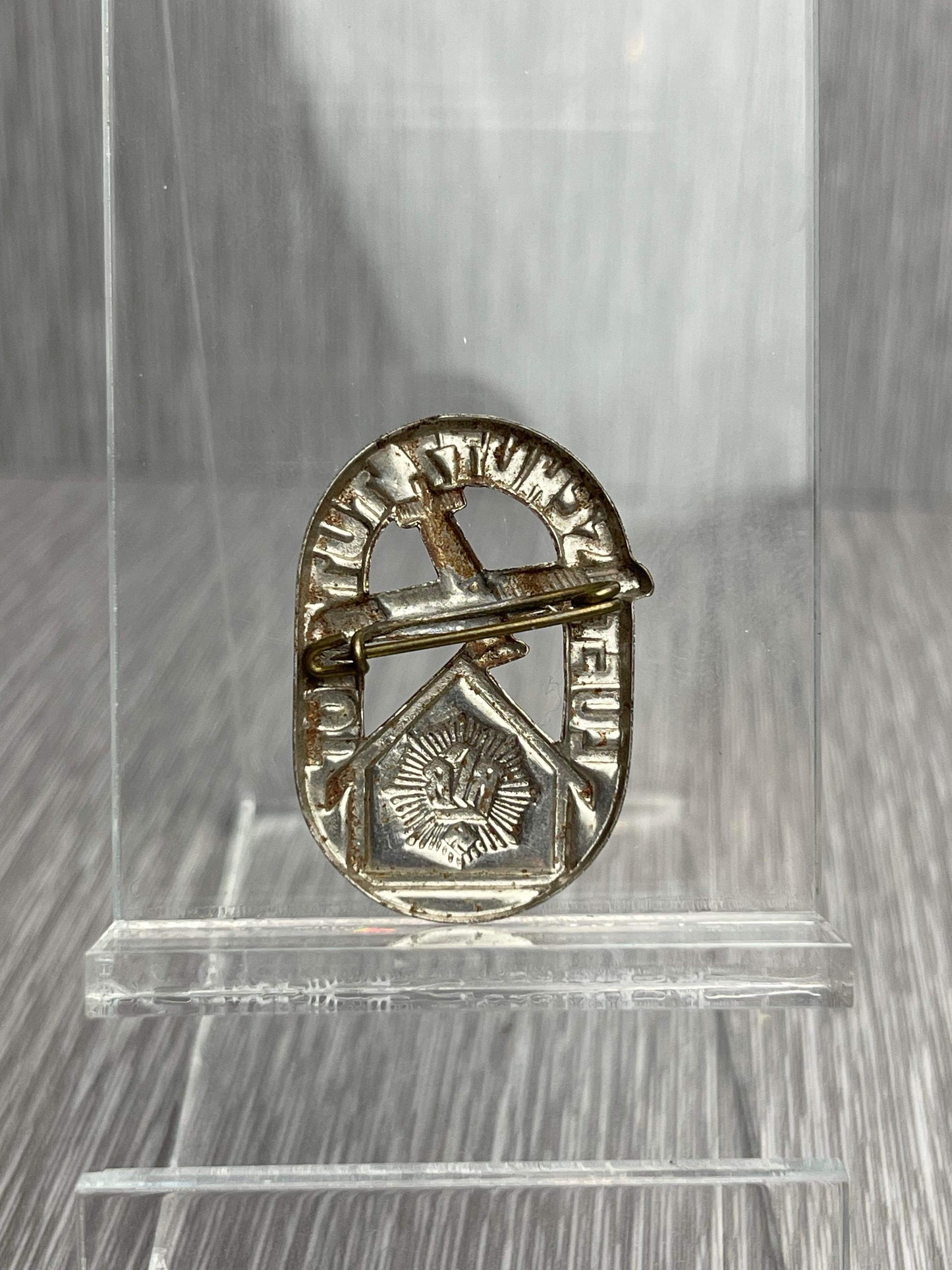 GERMAN WW2 RLB "LUFTSCHUTZ TUT NOT" TINNIE