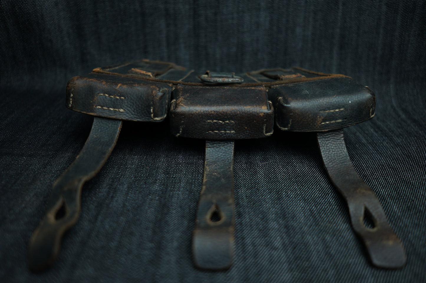 GERMAN LATE WW2 MAUSER K98 RIFLE AMMO POUCH