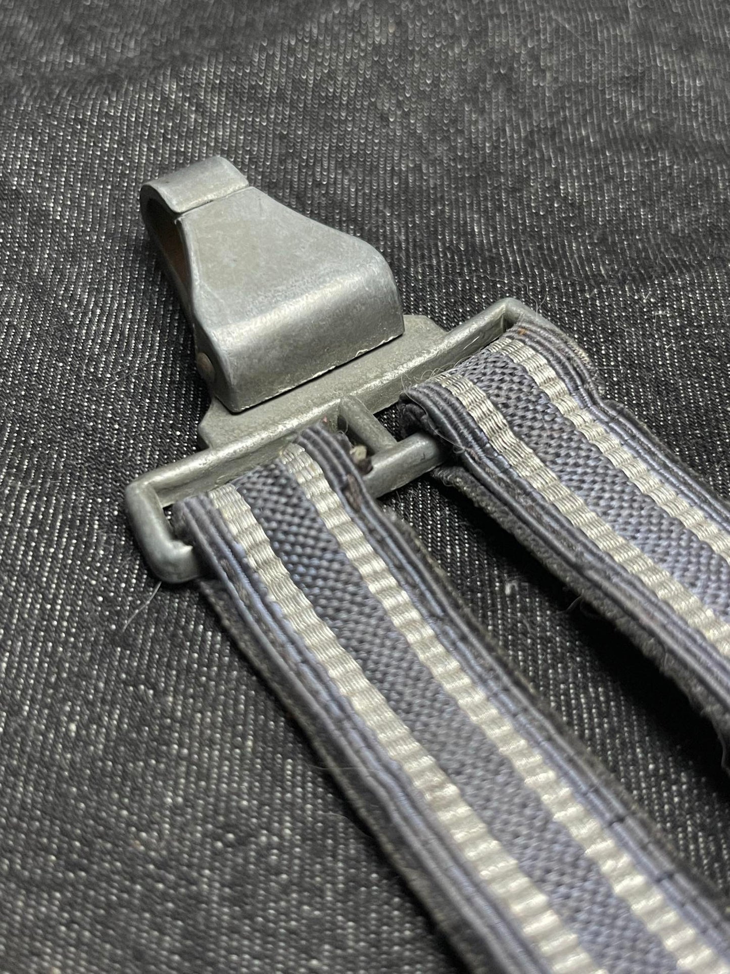 GERMAN WW2 LUFTWAFFE 2ND MODEL DAGGER HANGERS