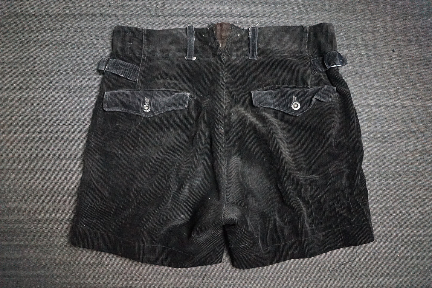 GERMAN WW2 HITLER JUGEND DEUTSCHE JUNGVOLK HJ/DJ BLACK CORDUROY SHORTS RARE