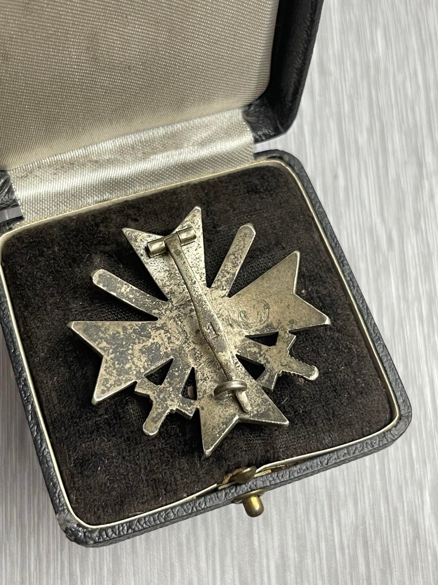 GERMAN WW2 CASED WAR MERIT CROSS FIRST CLASS WITH SWORDS BY DESCHLER