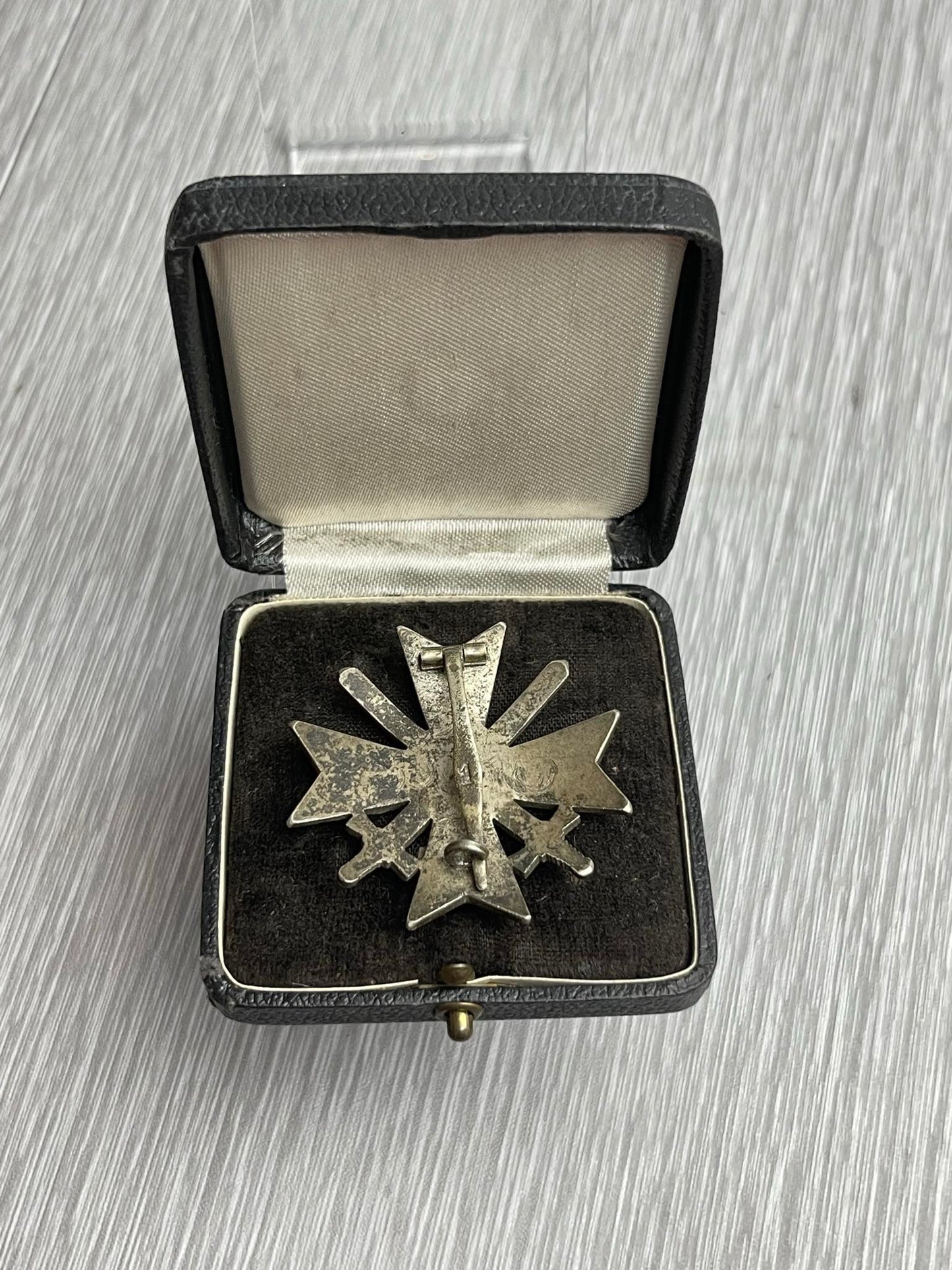 GERMAN WW2 CASED WAR MERIT CROSS FIRST CLASS WITH SWORDS BY DESCHLER