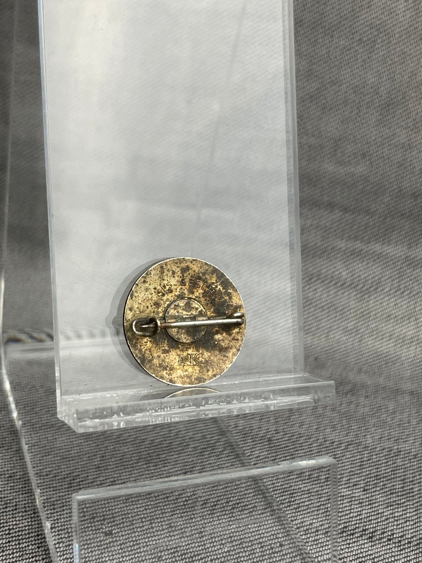 GERMAN WW2 RDK REICHSBUND DER KINDERREICHEN MEMBERSHIP BADGE ‘UNION OF LARGE FAMILIES’