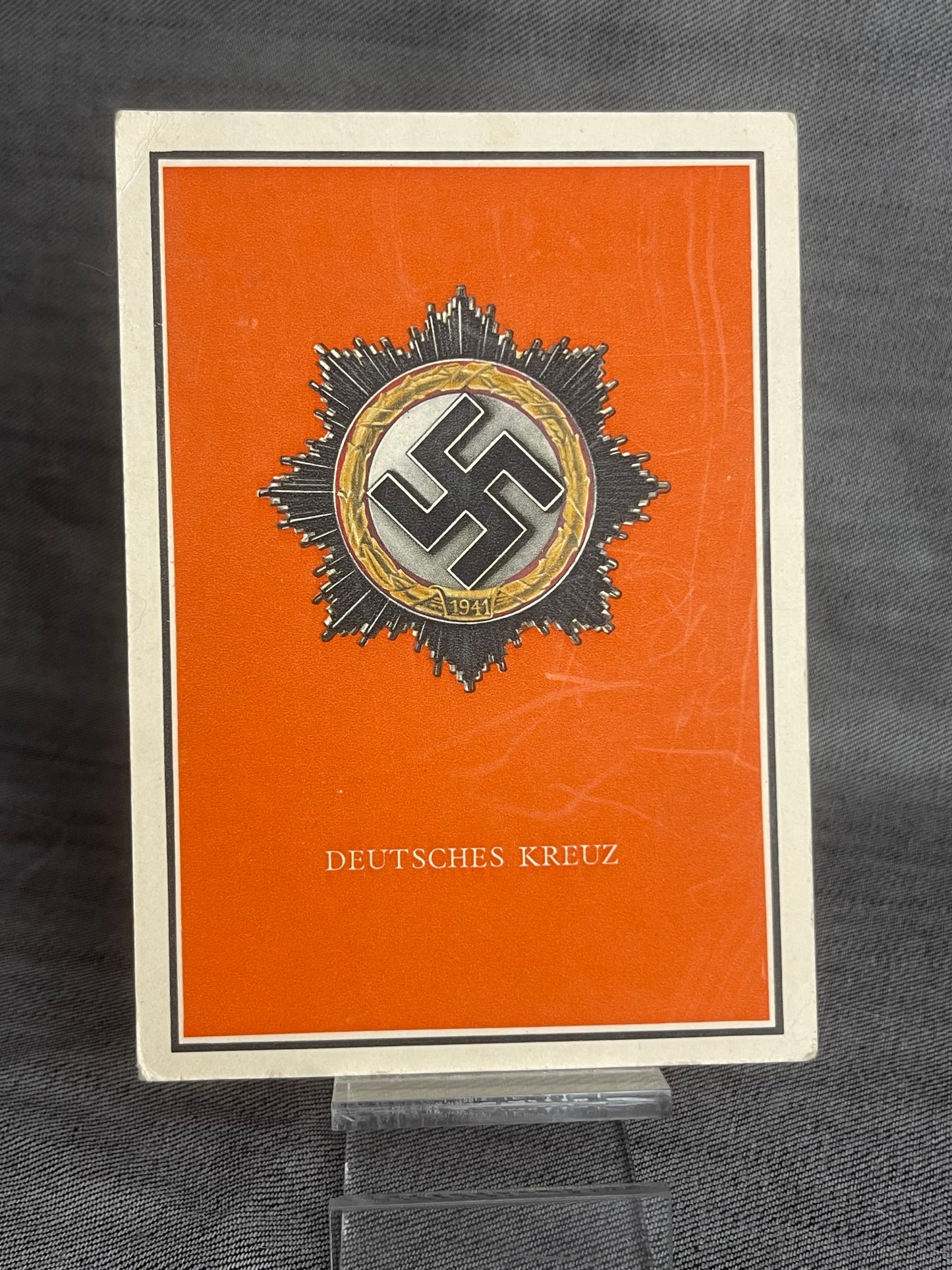 GERMAN WW2 DEUTSCHES KREUZ IN GOLD POSTCARD
