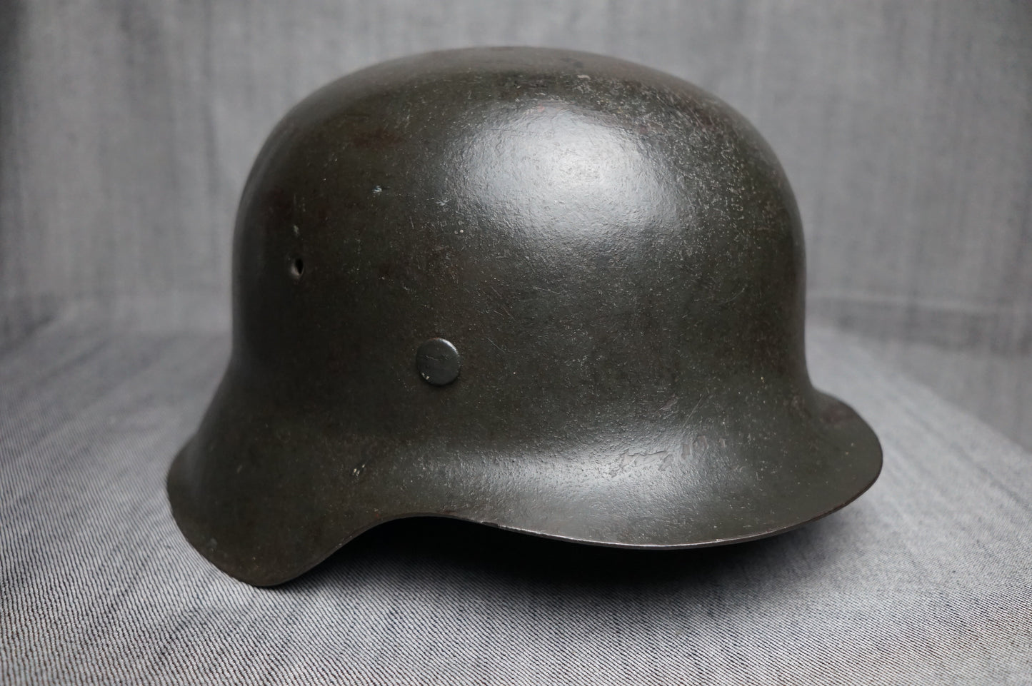 GERMAN WW2 HEER M42 SINGLE DECAL HELMET E.T. 68 W/ CHINSTRAP STUNNER!