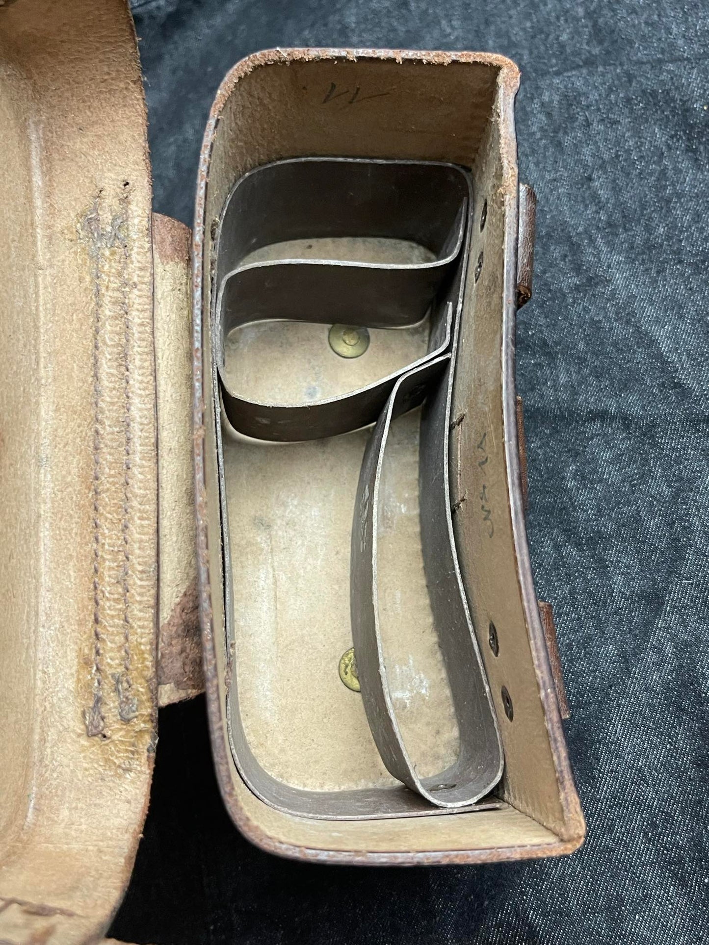 GERMAN WW2 HITLER JUGEND MEDICAL POUCH W/ SUSPENDERS