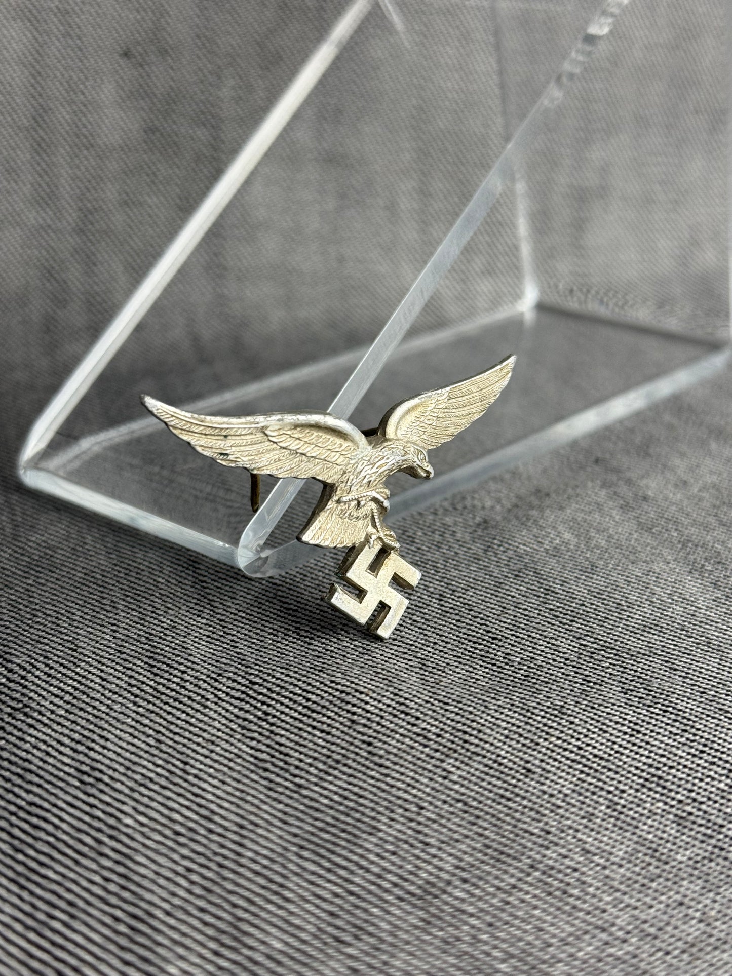 GERMAN WW2 LUFTWAFFE VISOR EAGLE 1ST PATTERN “DROP TAIL”
