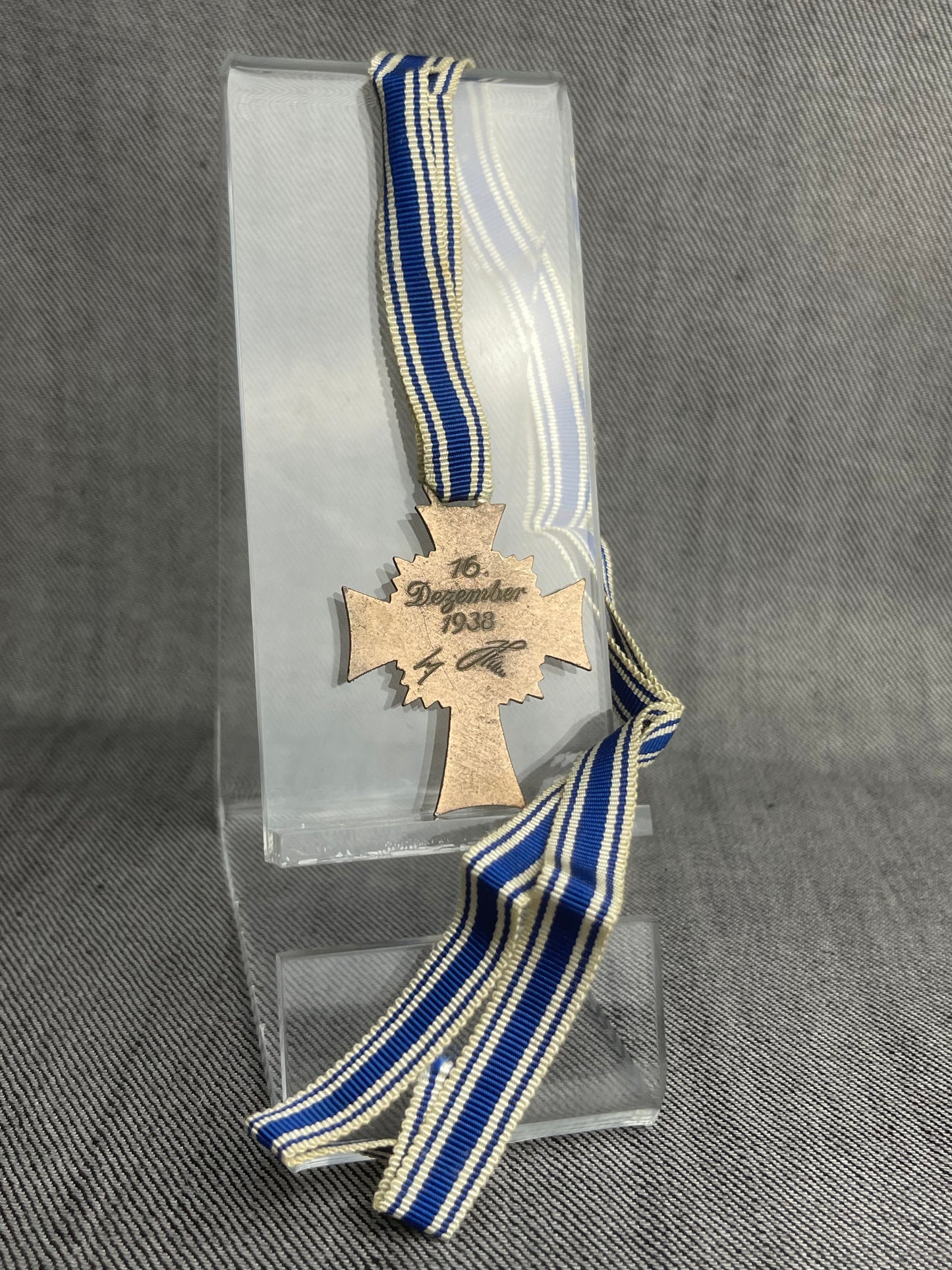 GERMAN WW2 1938 MOTHER CROSS MEDAL BRONZE GRADE W/ FULL RIBBON