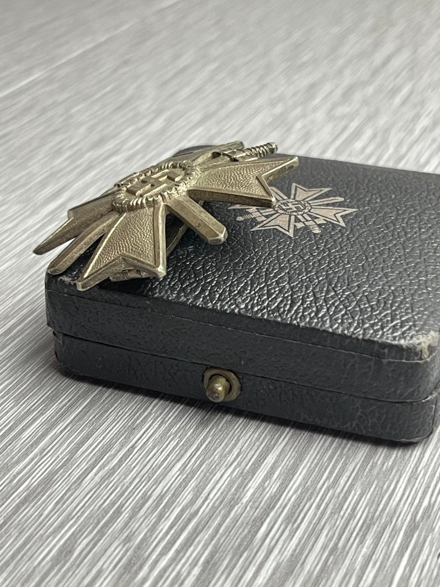 GERMAN WW2 CASED WAR MERIT CROSS FIRST CLASS WITH SWORDS BY DESCHLER