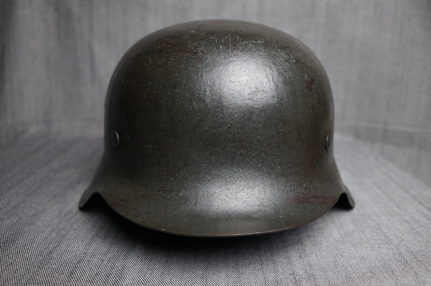 GERMAN WW2 HEER M42 SINGLE DECAL HELMET E.T. 68 W/ CHINSTRAP STUNNER!