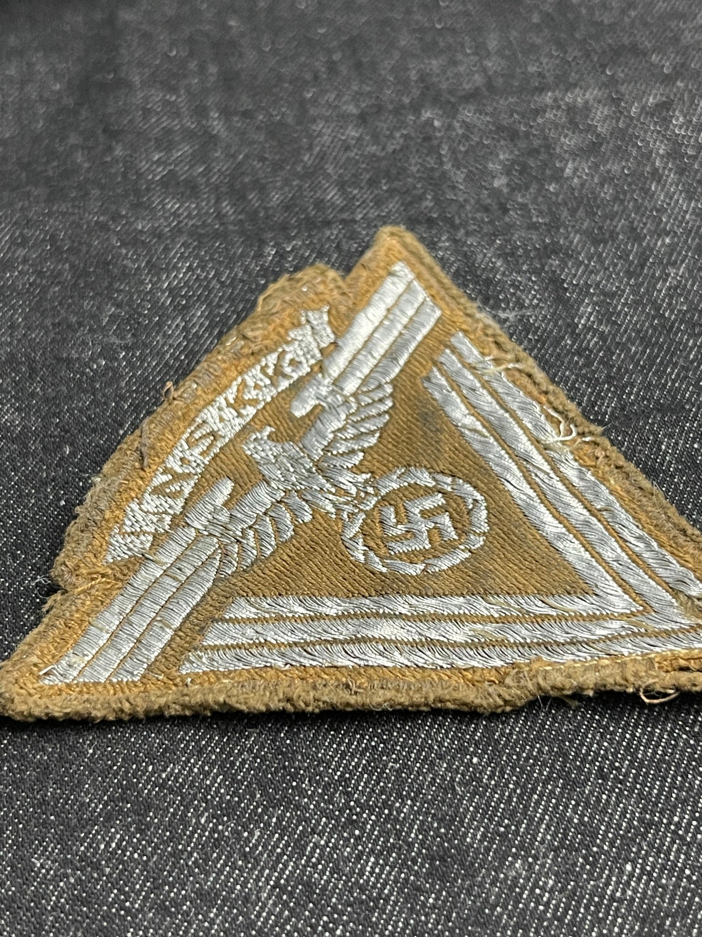 GERMAN WW2 NSKK "ALTEKAMPFER” OLD FIGHTER'S SLEEVE CHEVRON PATCH