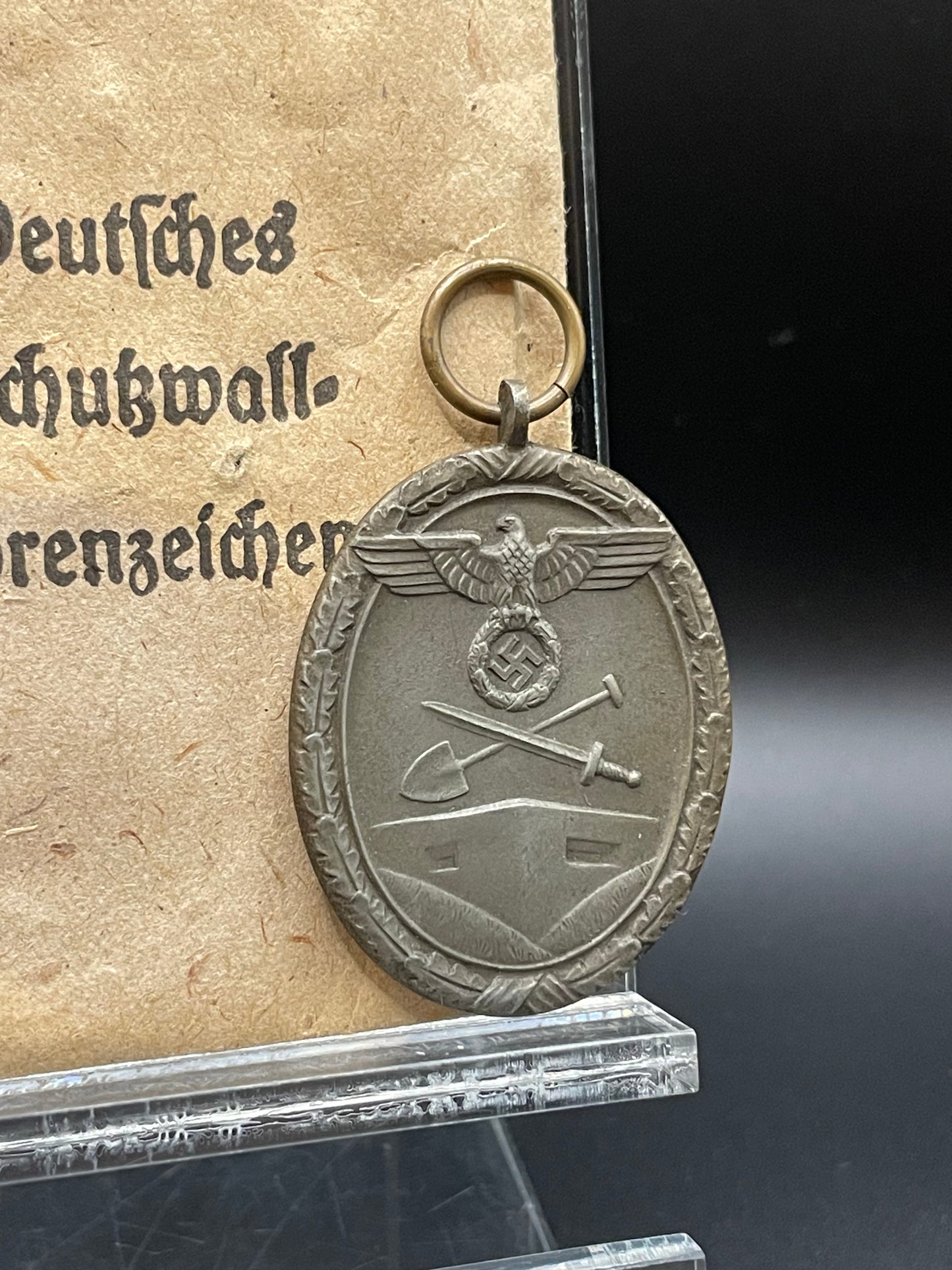 GERMAN WW2 UNISSUED WEST WALL MEDAL W/ FACTORY PACKET BY CARL POELLATH, SCHROBENHAUSEN