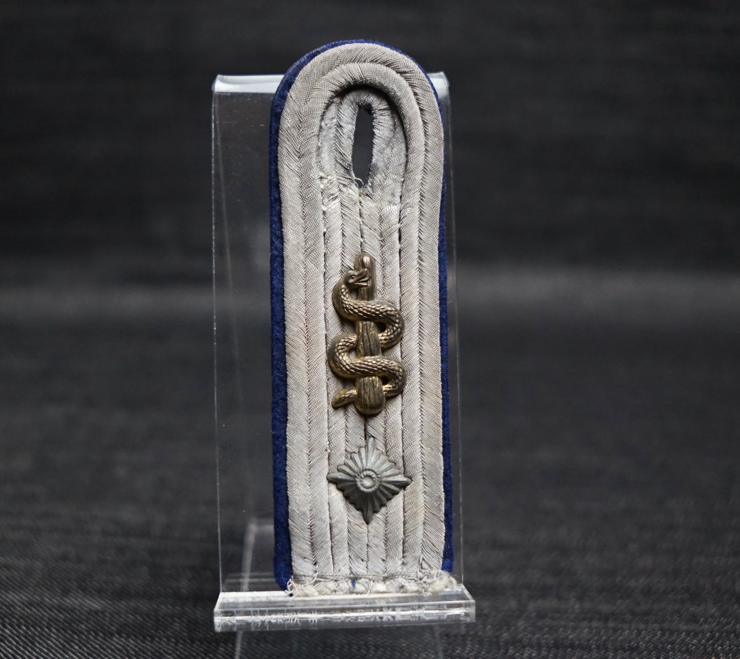 GERMAN WW2 HEER MEDICAL OBERLEUTENANT SHOULDER BOARD SEW-IN