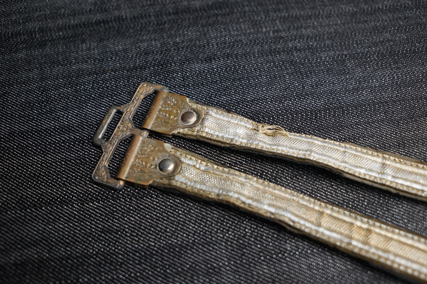 GERMAN WW2 HEER GENERAL DAGGER HANGERS