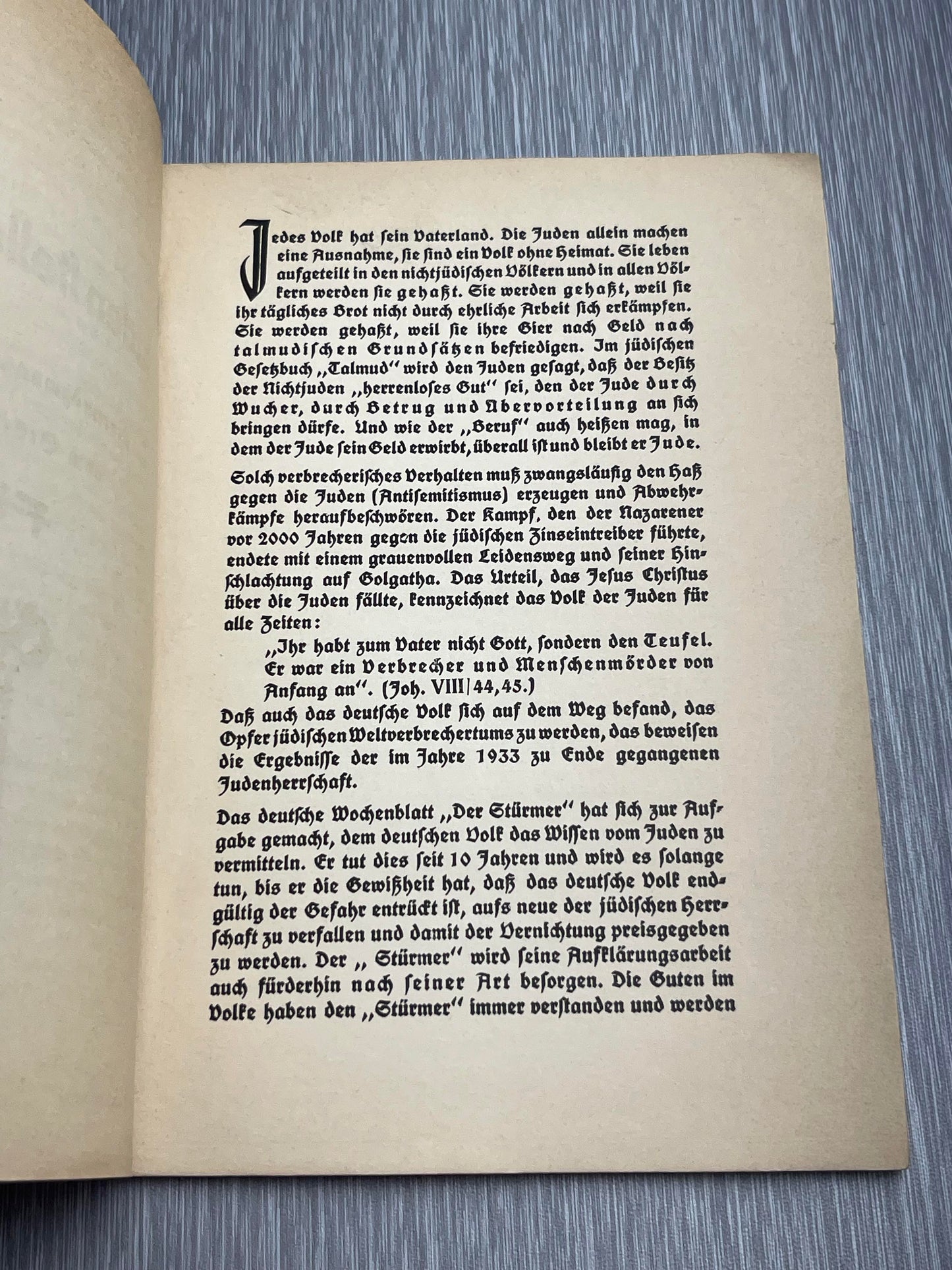 GERMAN WW2 1934 "JUDEN STELLEN SICH VOR" JULIUS STREICHER ANTI-JEWISH BOOK W/ "FIPS" CARTOONS