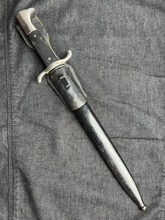 GERMAN WW2 FEUERSCHUTZ LONG DRESS BAYONET BY CARL EICKHORN W/ FROG