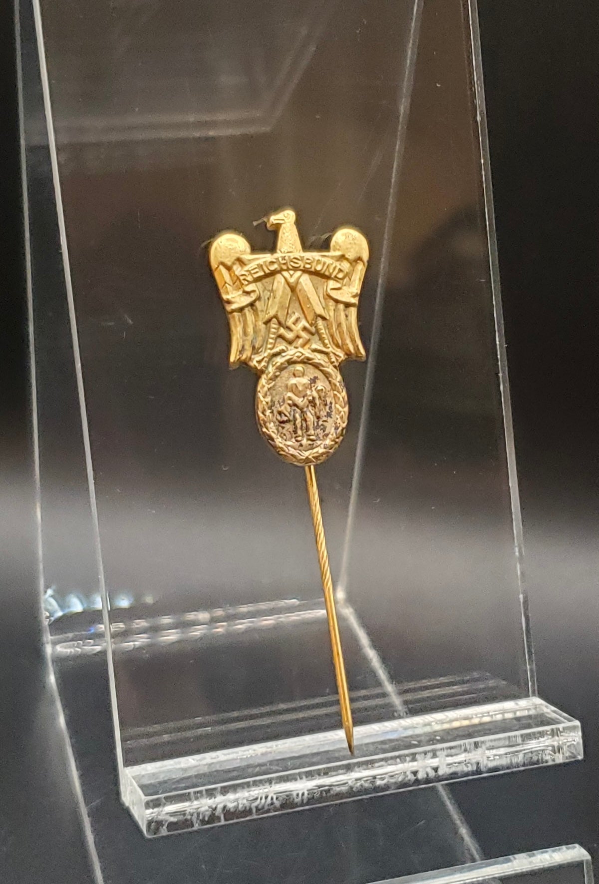 GERMAN WW2 REICHSBUND DER INHABER DER RETTUNGSMEDAILLE STICKPIN IN GOLD VERY RARE