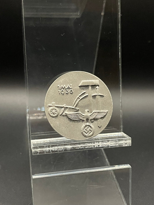 GERMAN PRE WW2 1936 MAY 1ST TAG DER ARBEIT BADGE BY SCHANTZ & EPPERLEIN, ALTENHAMMER