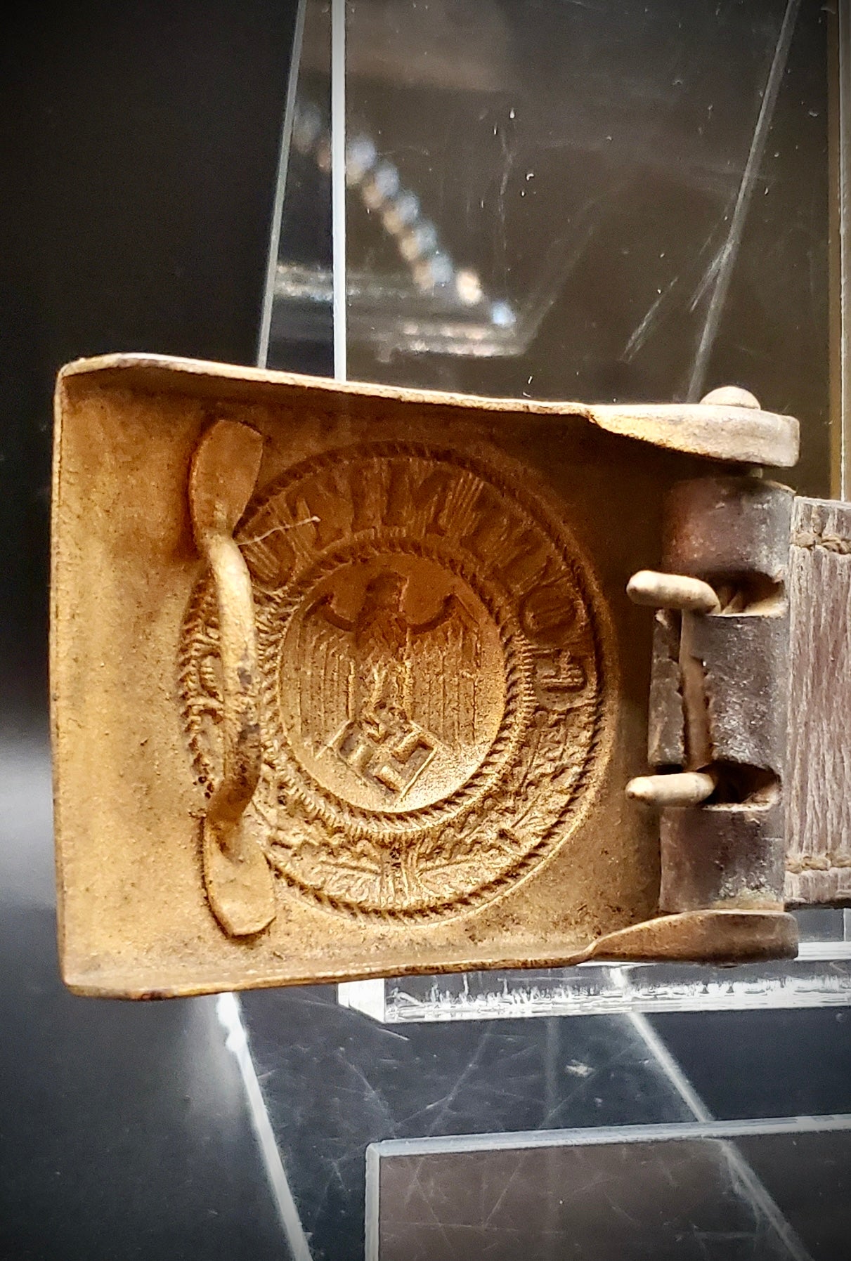 GERMAN WW2 1940 KRIEGSMARINE LEATHER TABBED BUCKLE BY B. HAARMANN, LÜDENSCHEID RARE