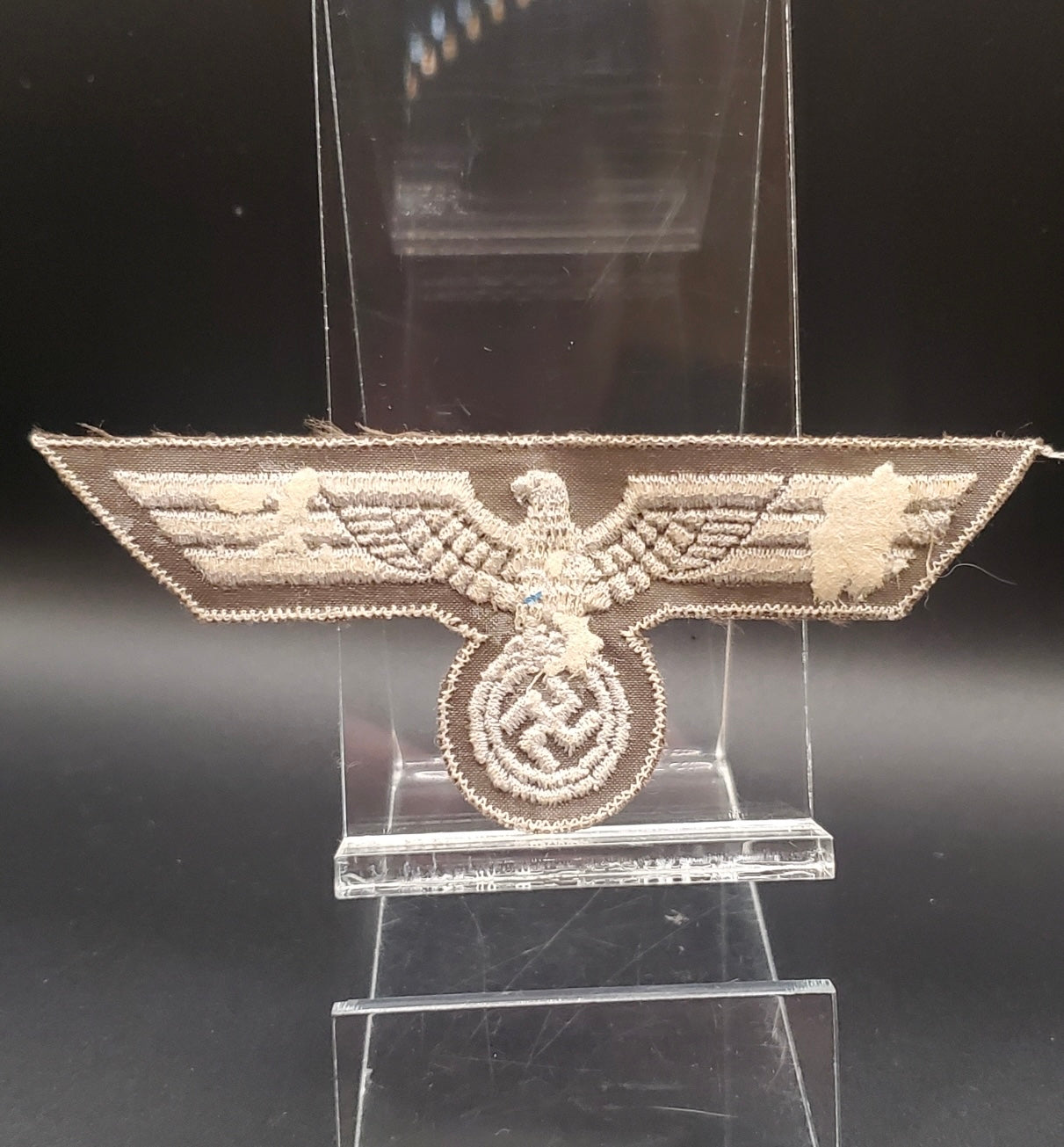 GERMAN WW2 HEER BREAST EAGLE LATE VARIANT UNISSUED & ALBUM REMOVED