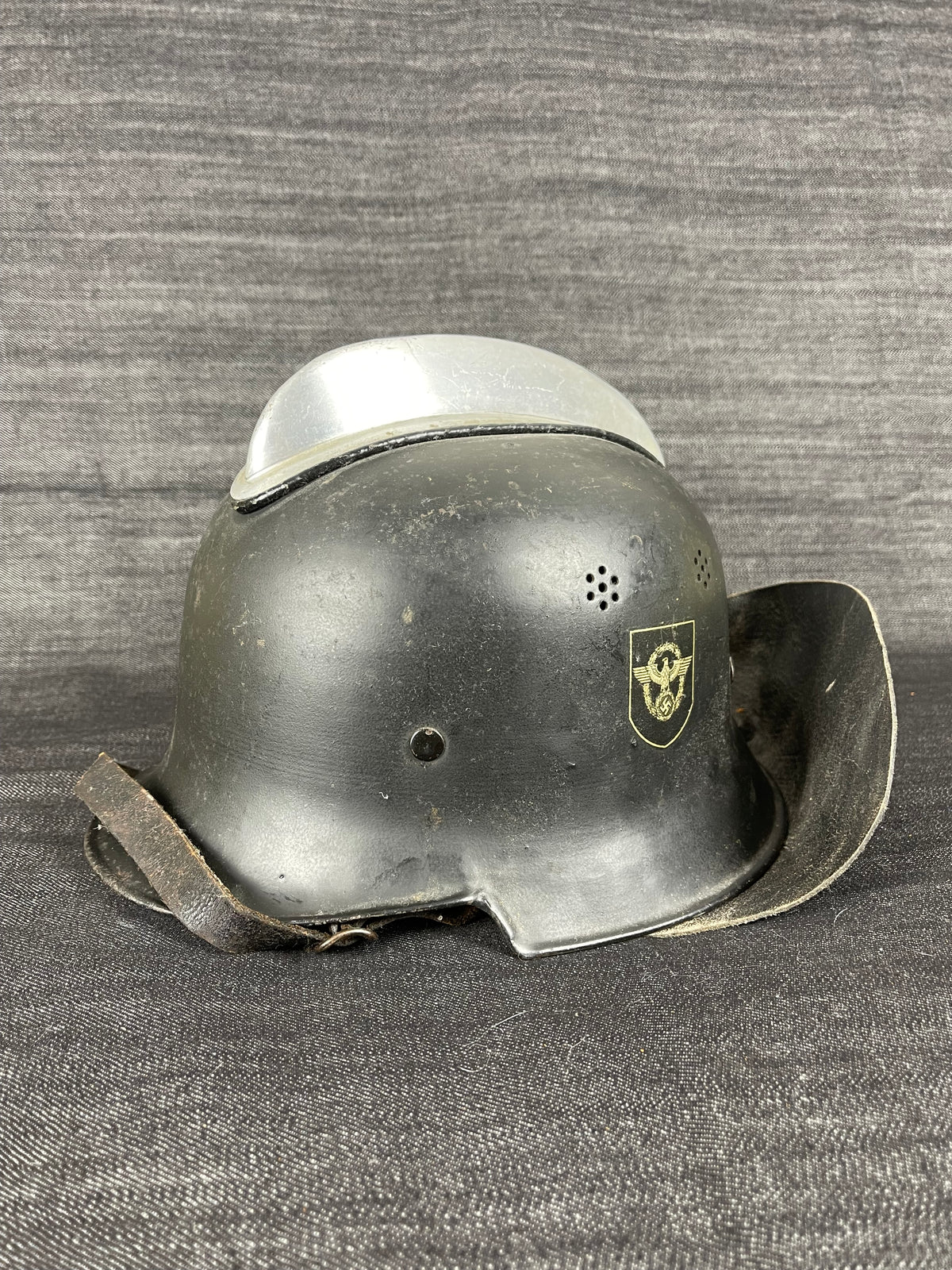 STUNNING GERMAN WW2 FIRE BRIGADE DOUBLE DECAL HELMET W/ ORIGINAL COMB LINER CHINSTRAP AND NECK PROTECTION