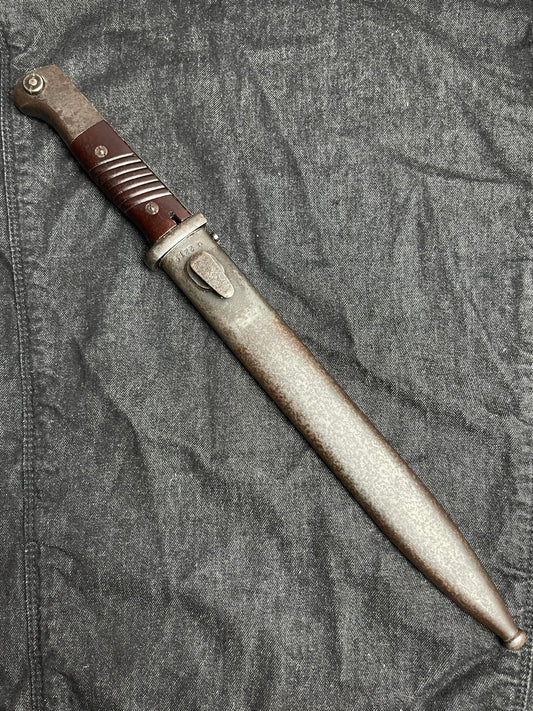 GERMAN WW2 1943 S84/98 III PATTERN MATCHING COMBAT BAYONET BY RICH. HERDER "CLC"