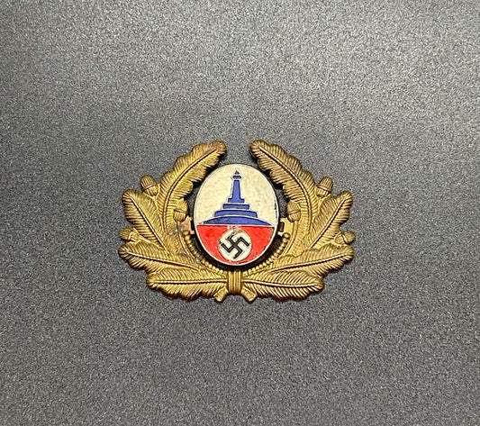 GERMAN WW2 DRKB/NS-RKB VISOR CAP INSIGNIA (MÜTZEN ABZEICHEN)