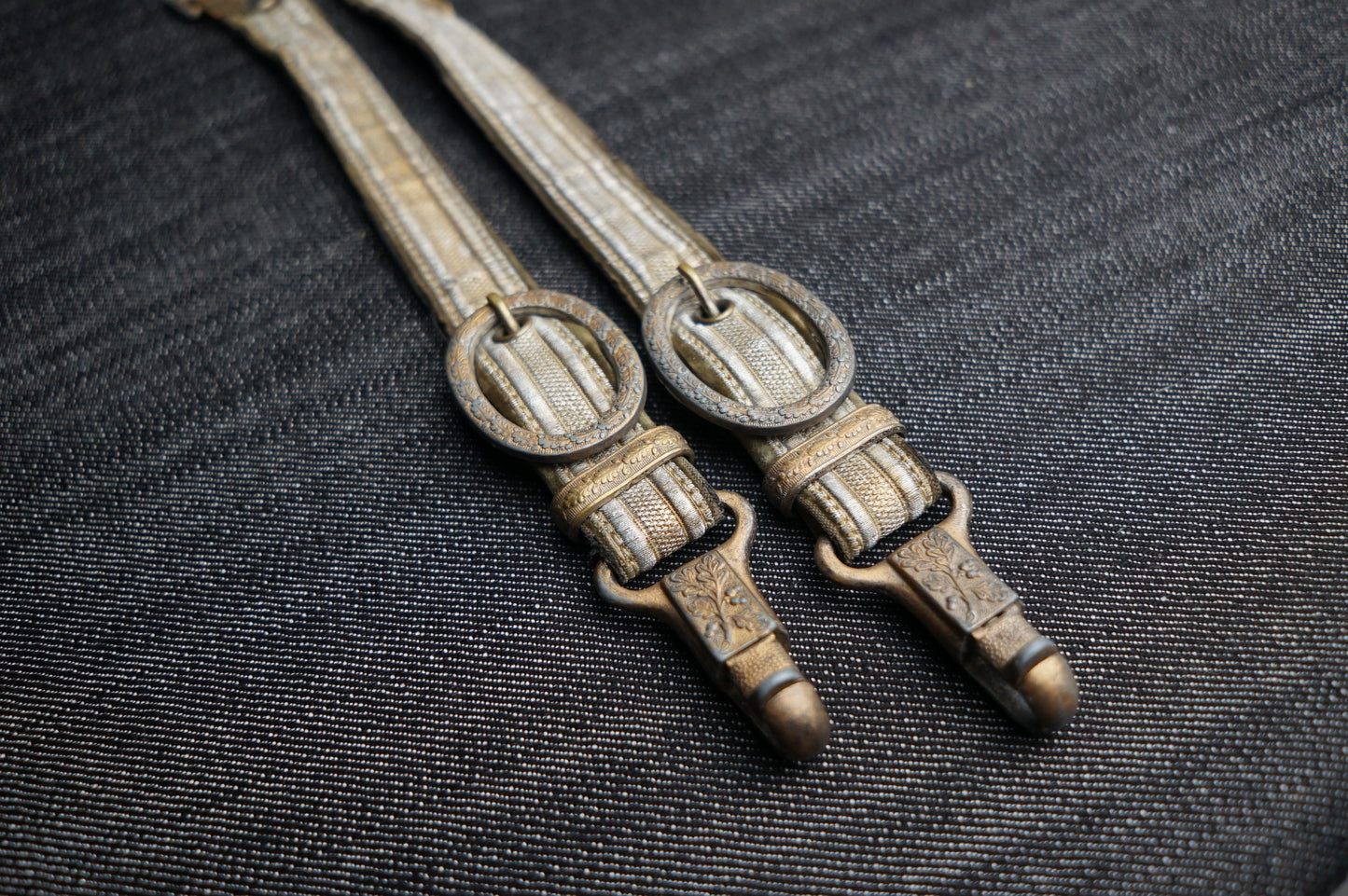 GERMAN WW2 HEER GENERAL DAGGER HANGERS