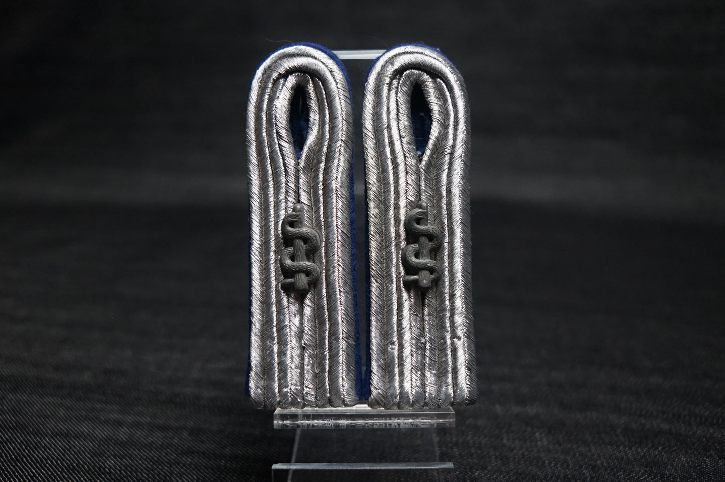 GERMAN WW2 HEER LEUTNANT MEDICAL MATCHING SHOULDER BOARDS SLIP-ON