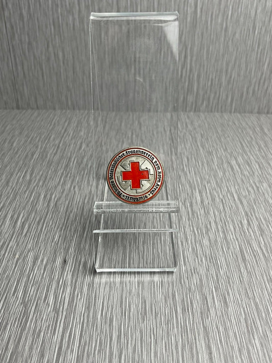 GERMAN WW2 1936 COMMEMORATIVE 70 YEAR PATRIOTIC WOMEN ASSOCIATION OF THE GERMAN RED CROSS BADGE