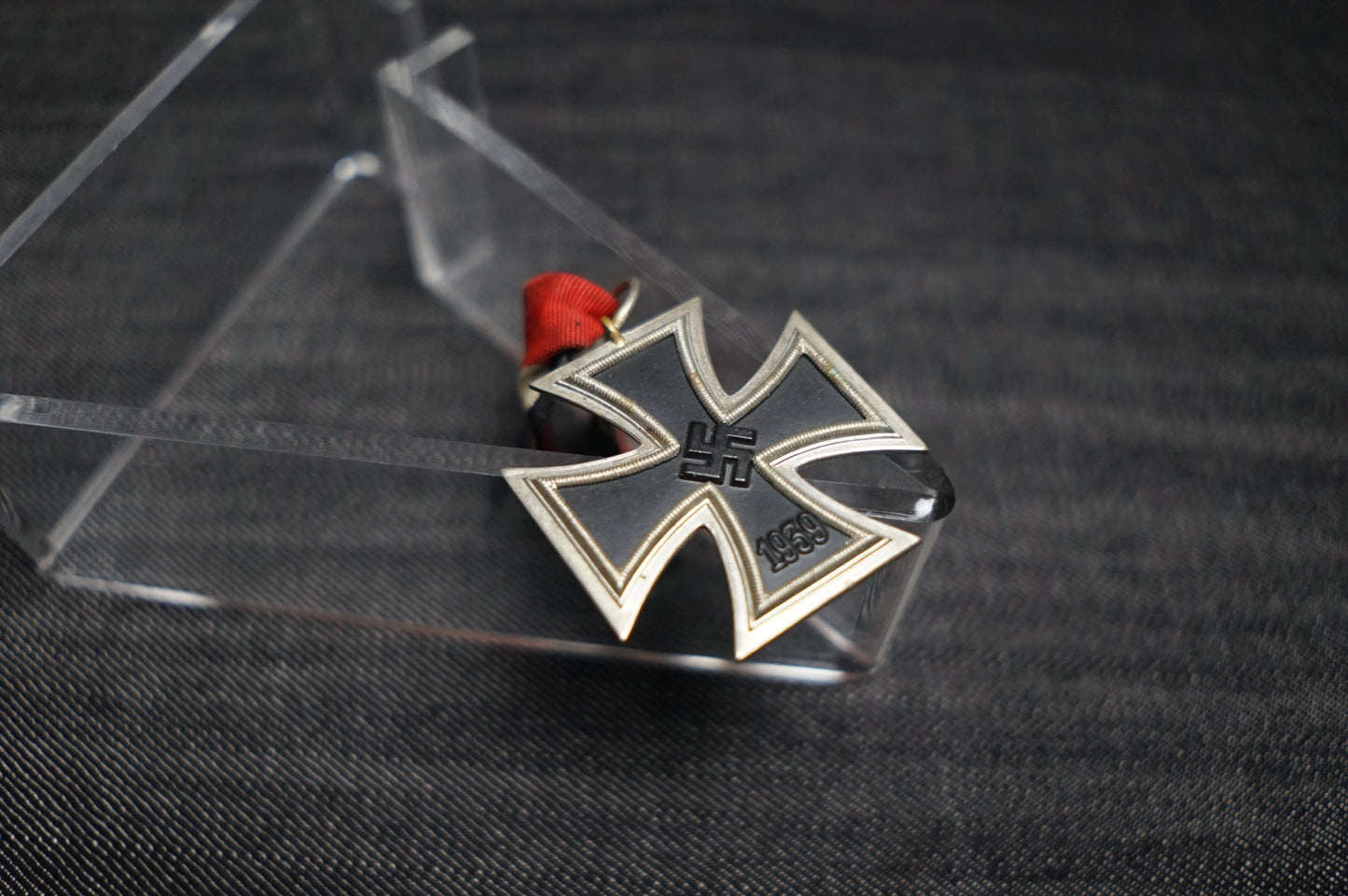 GERMAN WW2 1813-1939 IRON CROSS 2ND CLASS W/ RIBBON S&L