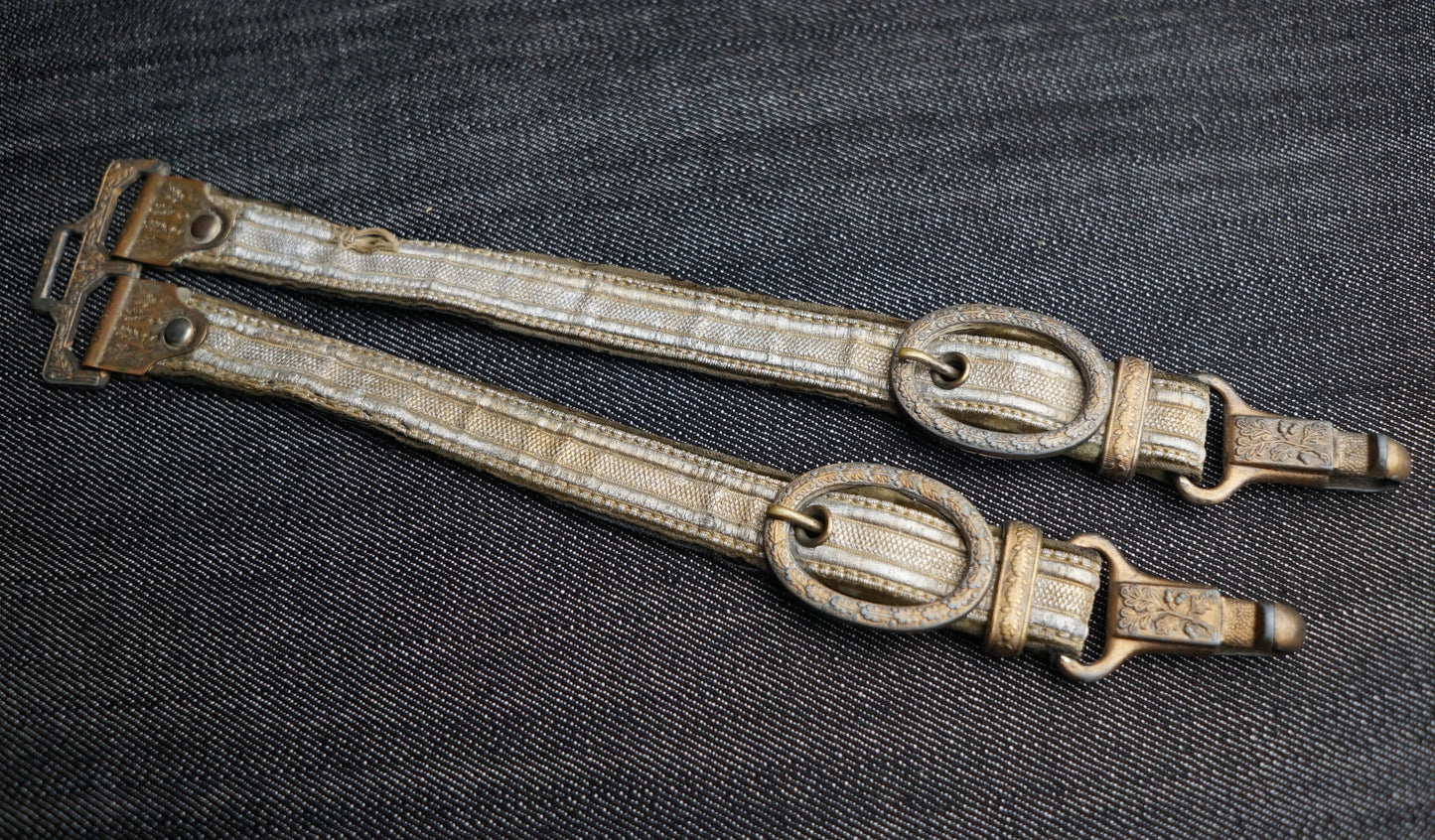 GERMAN WW2 HEER GENERAL DAGGER HANGERS