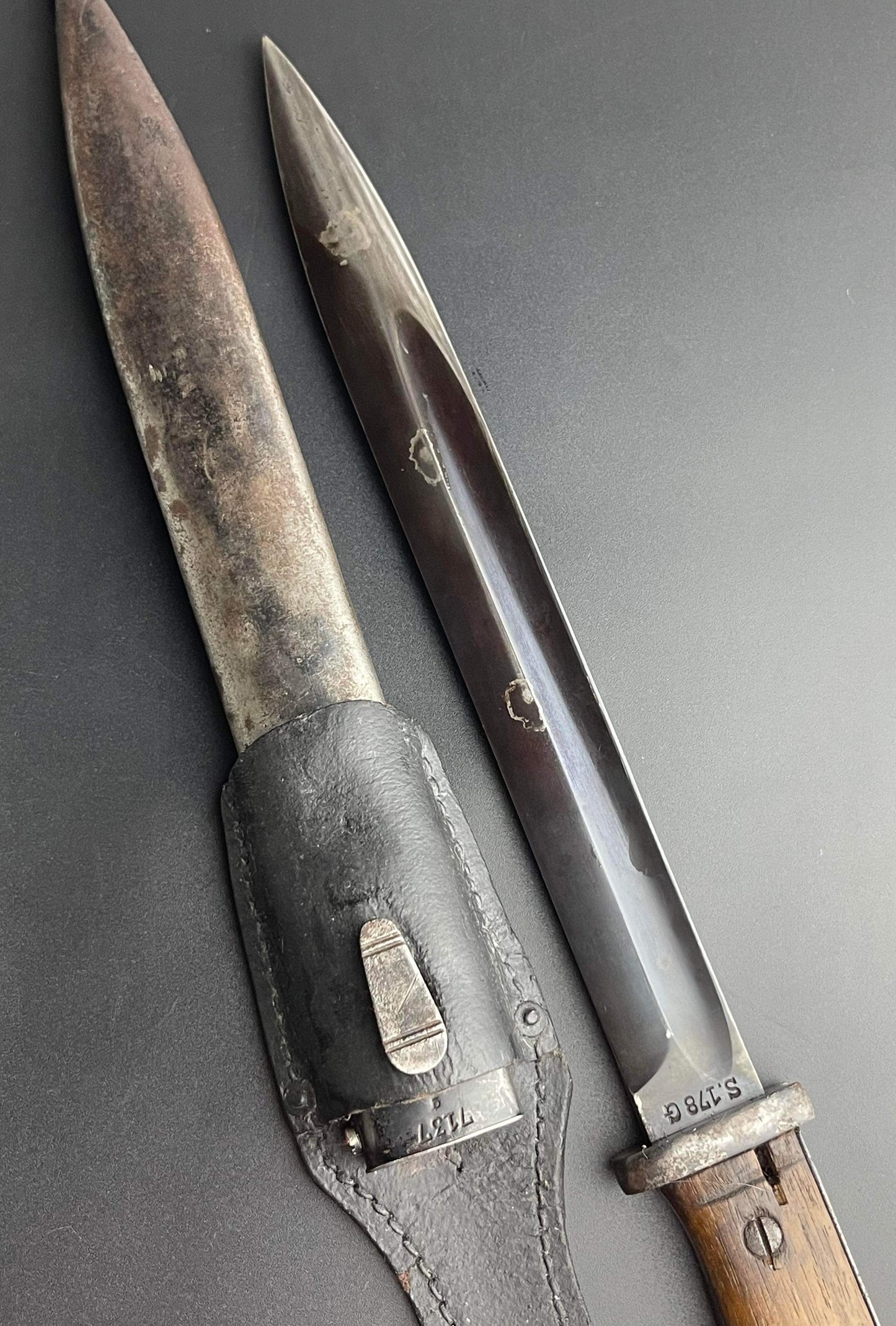 GERMAN WW2 1935 MATCHING S84/98 III PATTERN COMBAT BAYONET BY GEBR. HELLER