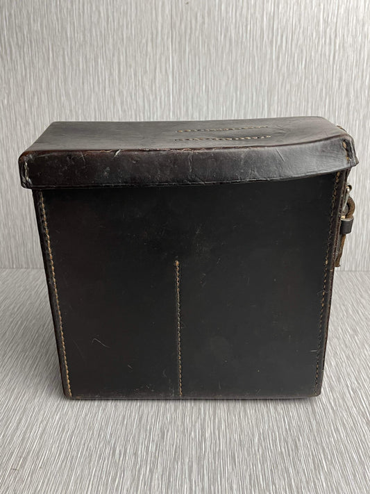 GERMAN WW2 FIELD PHONE BATTERY/COMMUNICATIONS LEATHER BELT POUCH GEBRUDER KLINGE 1940